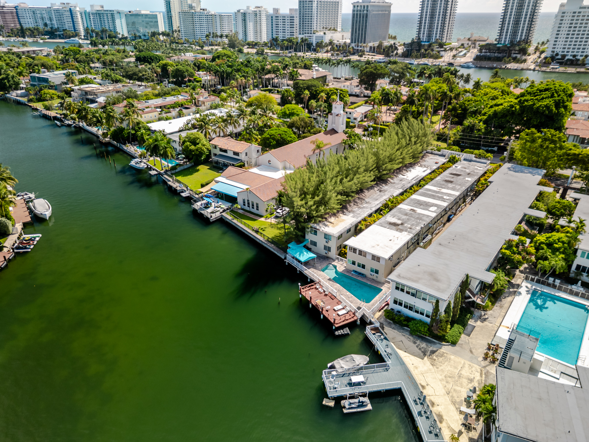  4730 Pine Tree Dr, Miami Beach, FL, 33140 - 物件實景