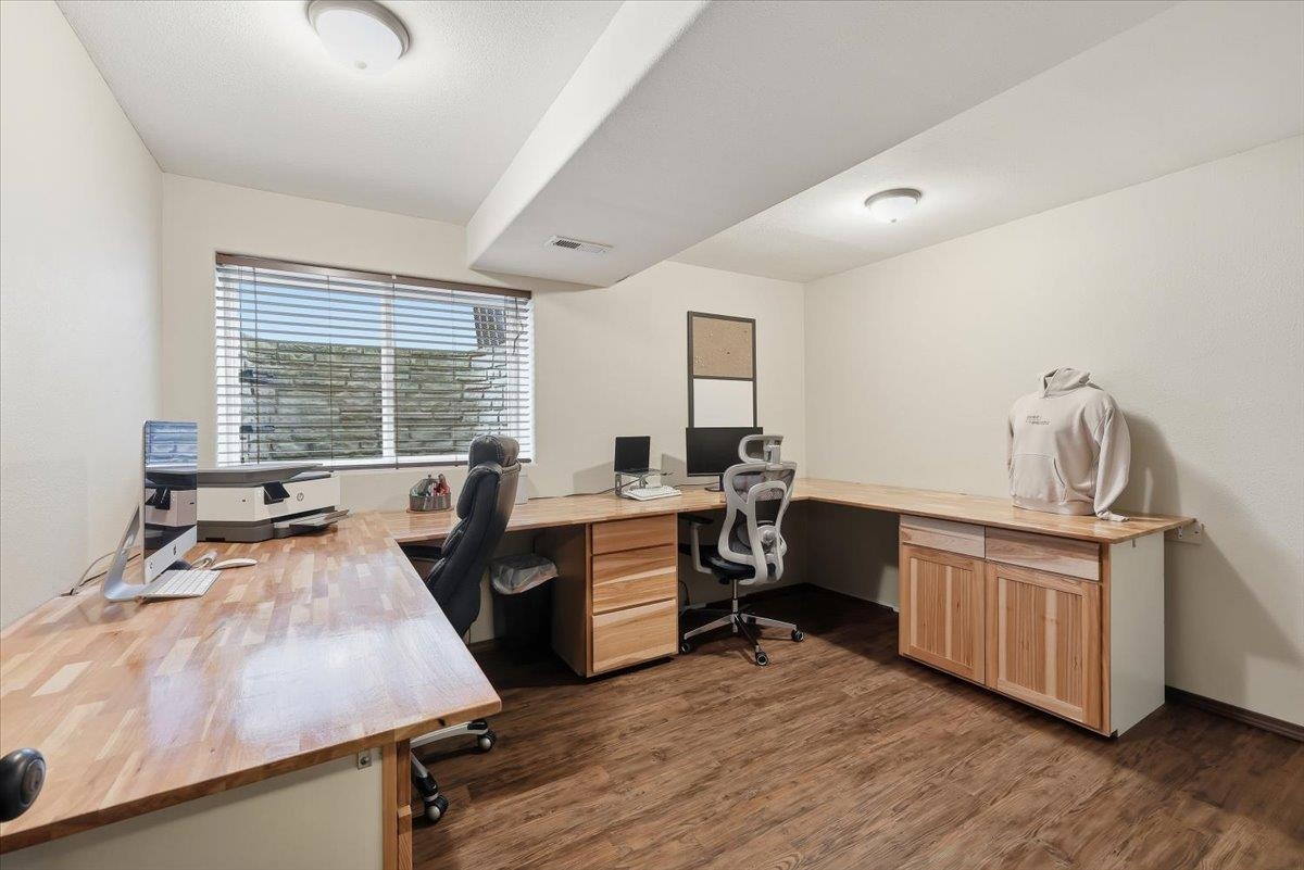 Greenacres, Washington, 99016, United States, 6 Bedrooms Bedrooms, ,3 BathroomsBathrooms,Residential,For Sale,1992048