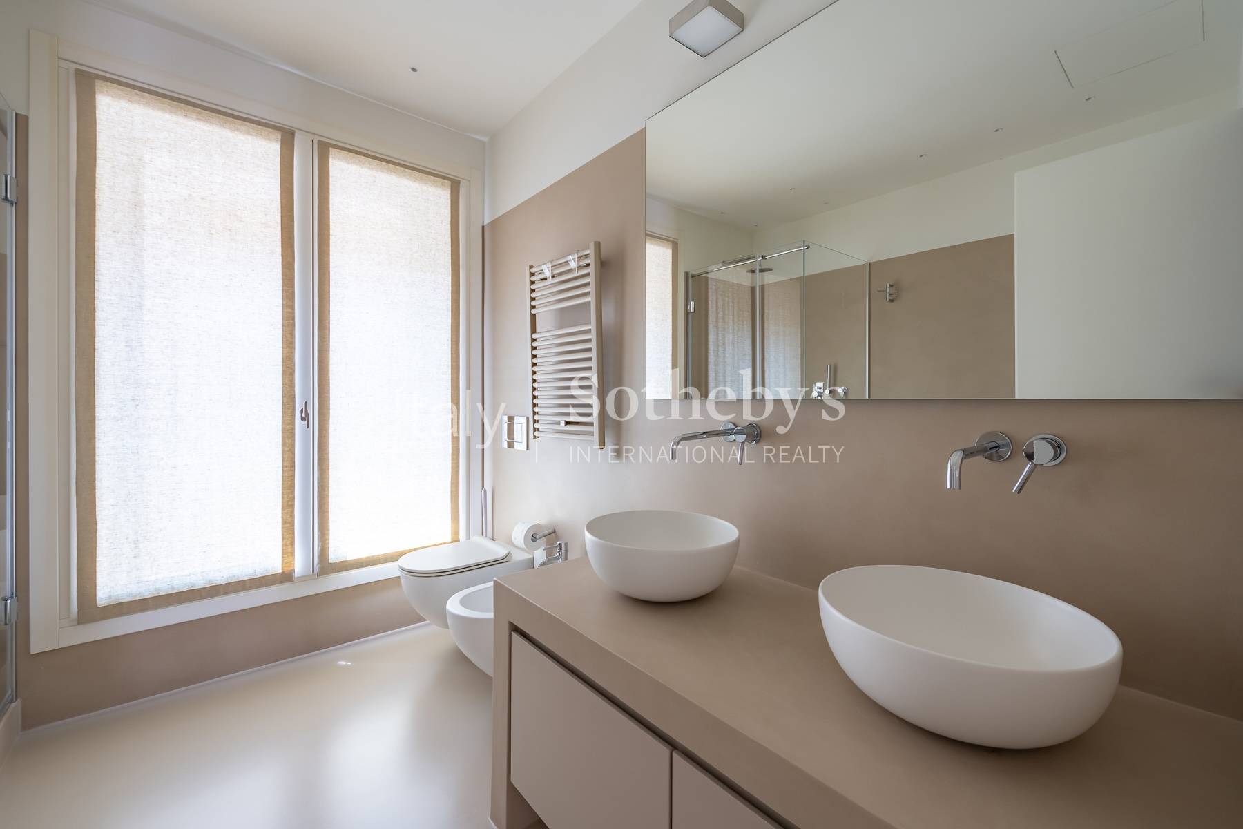  Fully renovated penthouse in the Magenta/Castello area - 物件實景