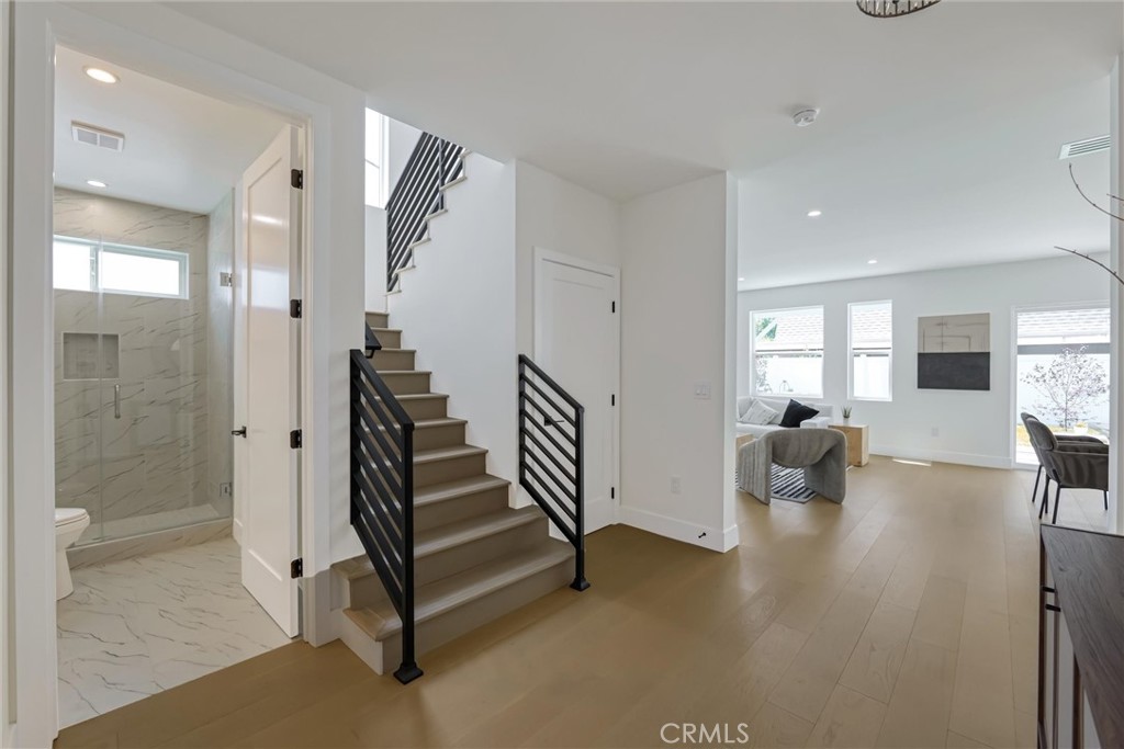 Sylmar, California, 91342, United States, 5 Bedrooms Bedrooms, ,3 BathroomsBathrooms,Residential,For Sale,1928478
