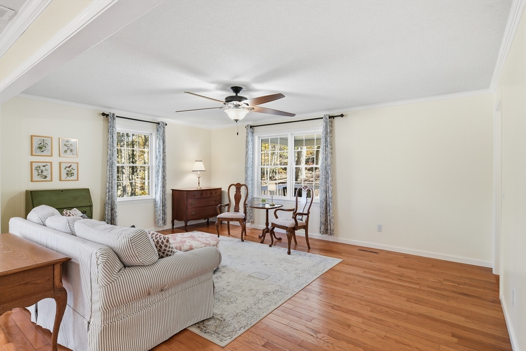 Monson, Massachusetts, 01057, United States, 4 Bedrooms Bedrooms, ,3 BathroomsBathrooms,Residential,For Sale,1969322