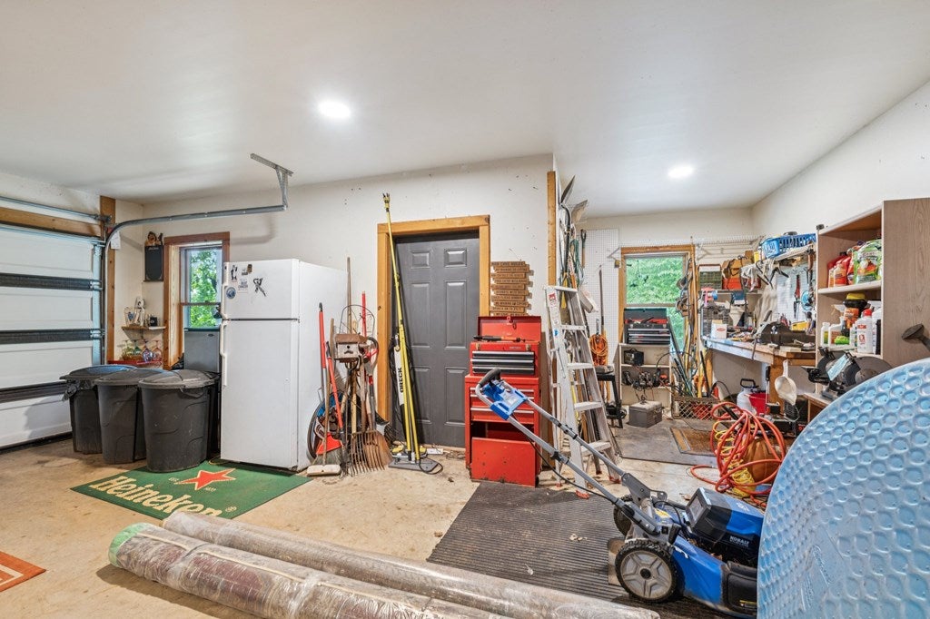 Morganton, Georgia, 30560, United States, 3 Bedrooms Bedrooms, ,3 BathroomsBathrooms,Residential,For Sale,1905378