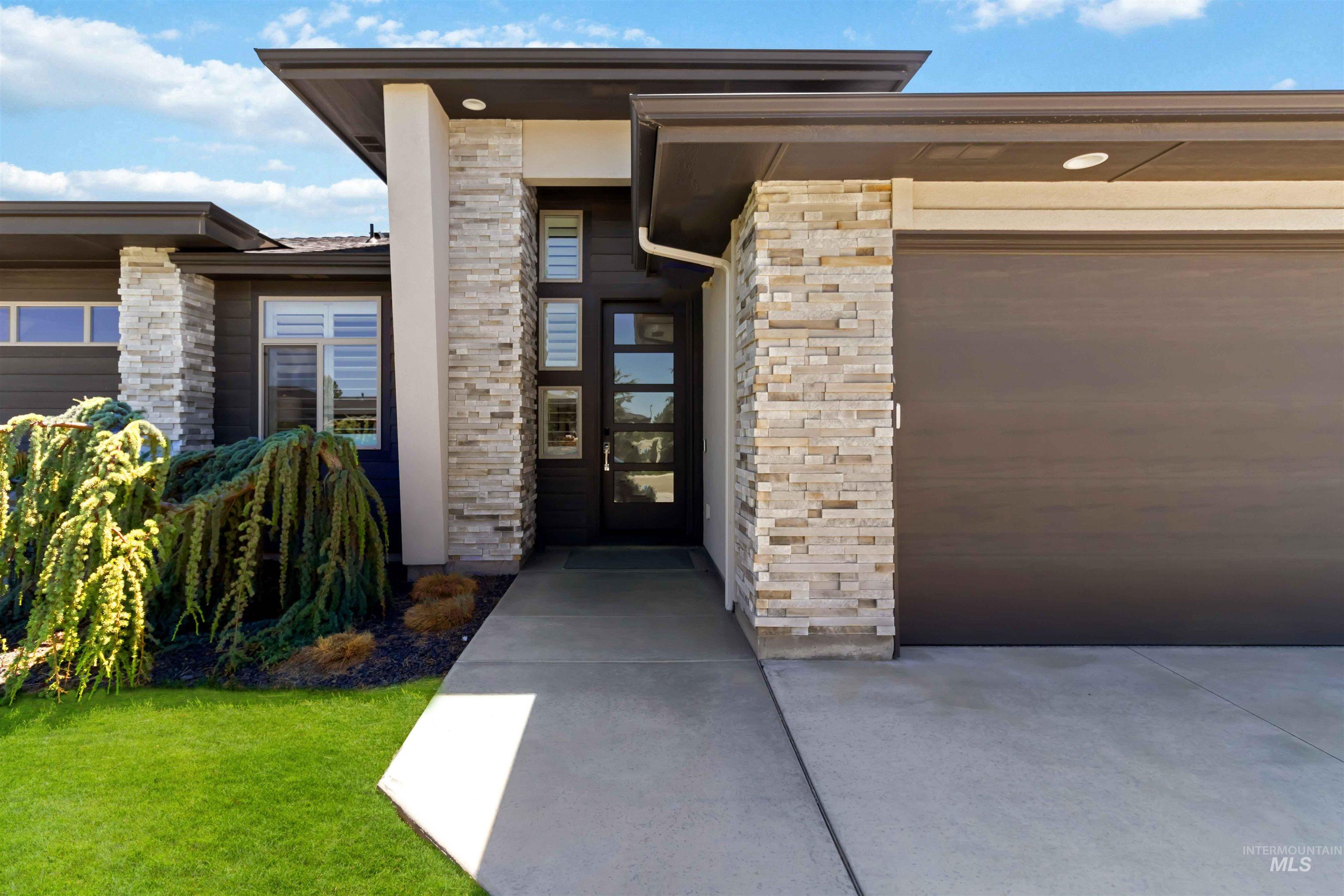 Meridian, Idaho, 83642, United States, 3 Bedrooms Bedrooms, ,3 BathroomsBathrooms,Residential,For Sale,1890290