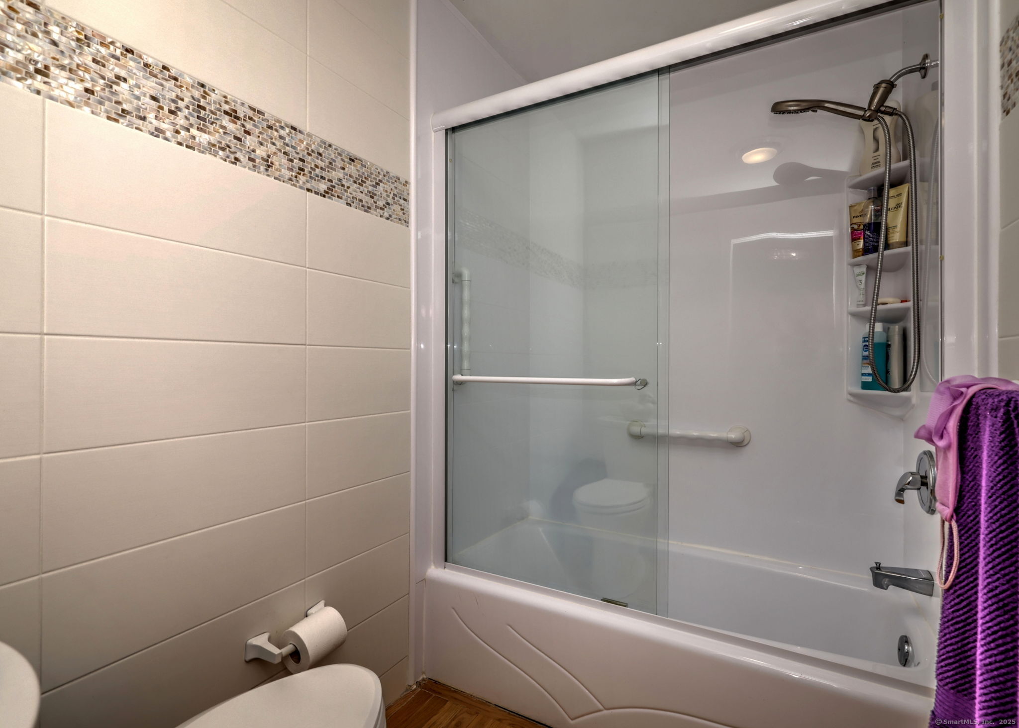 Stratford, Connecticut, 06614, United States, 1 Bedroom Bedrooms, ,3 BathroomsBathrooms,Residential,For Sale,1954891