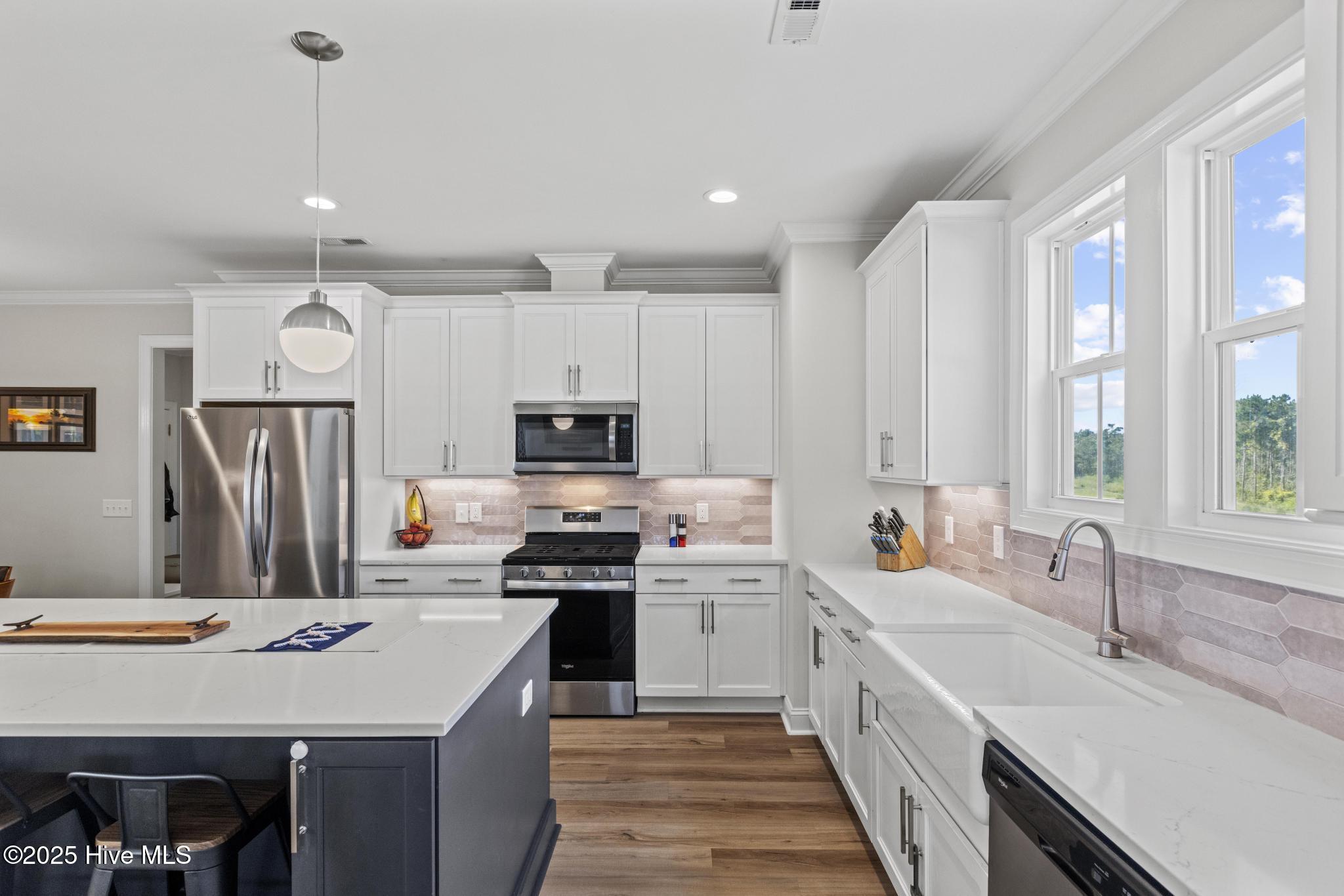 Peletier, North Carolina, 28584, United States, 4 Bedrooms Bedrooms, ,3 BathroomsBathrooms,Residential,For Sale,1976266