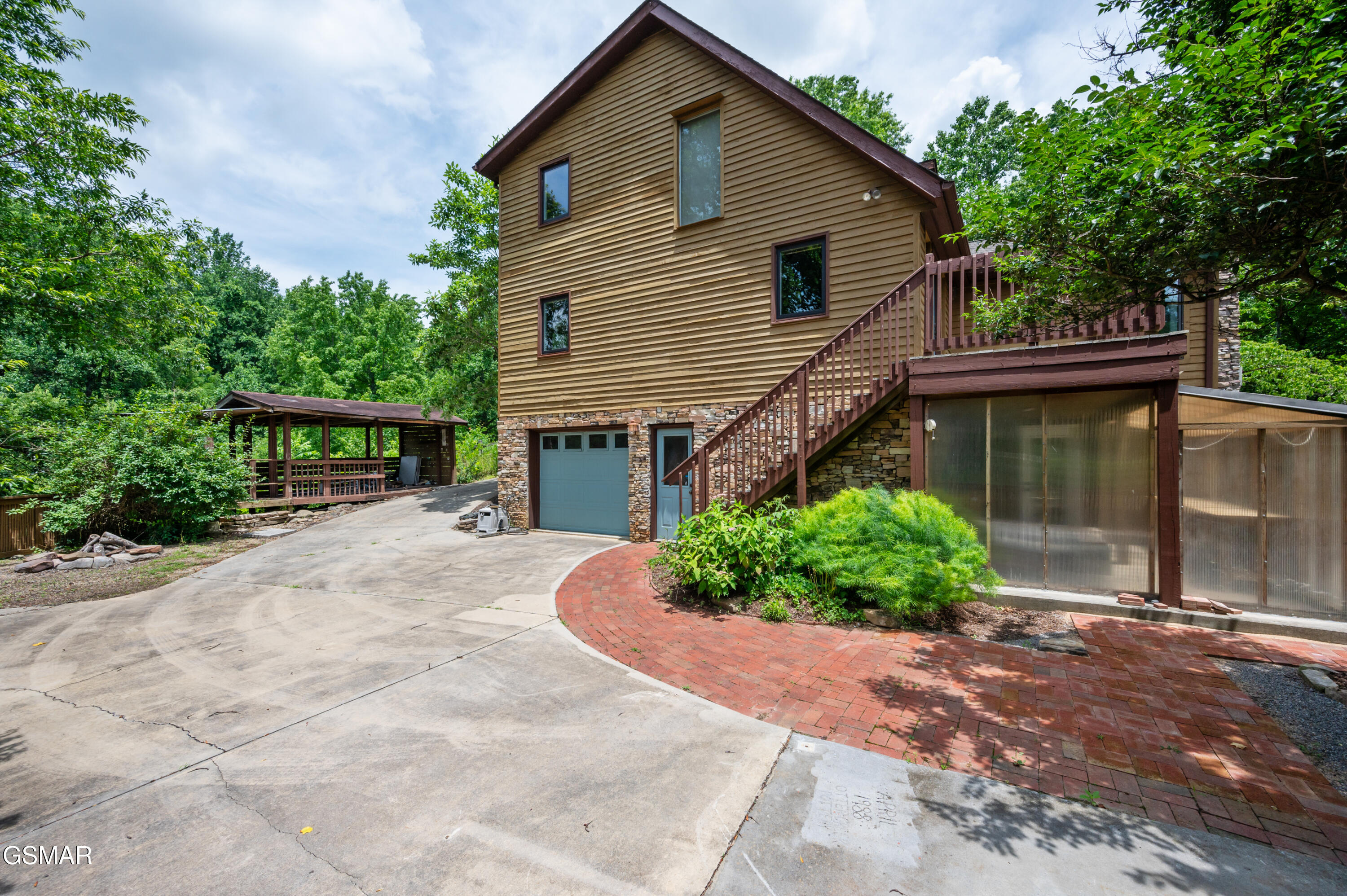 Pigeon Forge, Tennessee, 37863, United States, 3 Bedrooms Bedrooms, ,3 BathroomsBathrooms,Residential,For Sale,1978276