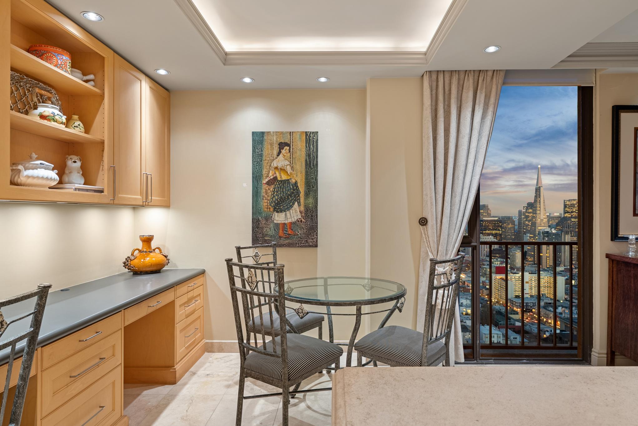  Dramatic Corner Residence at The Summit - 物件實景