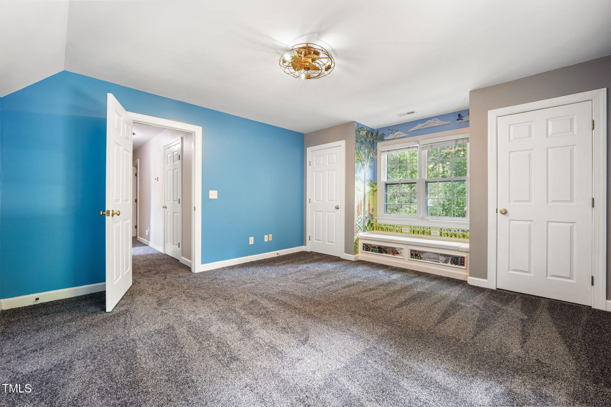 Apex, North Carolina, 27502, United States, 4 Bedrooms Bedrooms, ,3 BathroomsBathrooms,Residential,For Sale,1939175