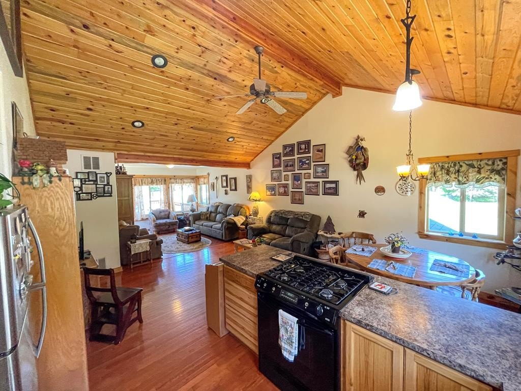 Kamiah, Idaho, 83536, United States, 3 Bedrooms Bedrooms, ,2 BathroomsBathrooms,Residential,For Sale,1765427