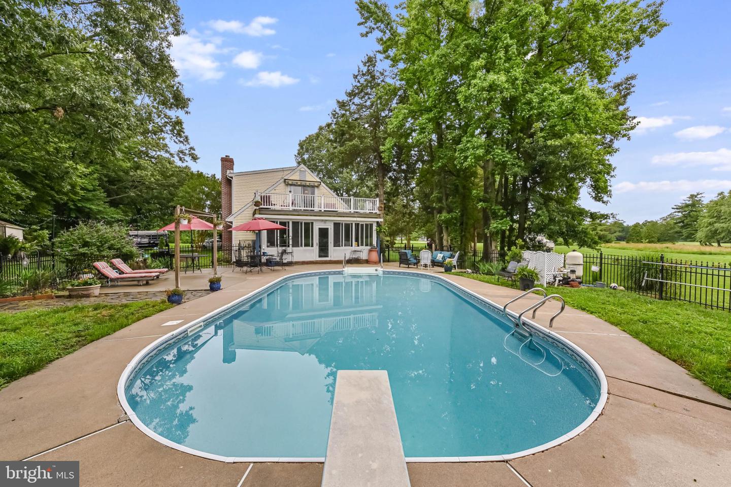 Easton, Maryland, 21601, United States, 5 Bedrooms Bedrooms, ,4 BathroomsBathrooms,Residential,For Sale,2002273