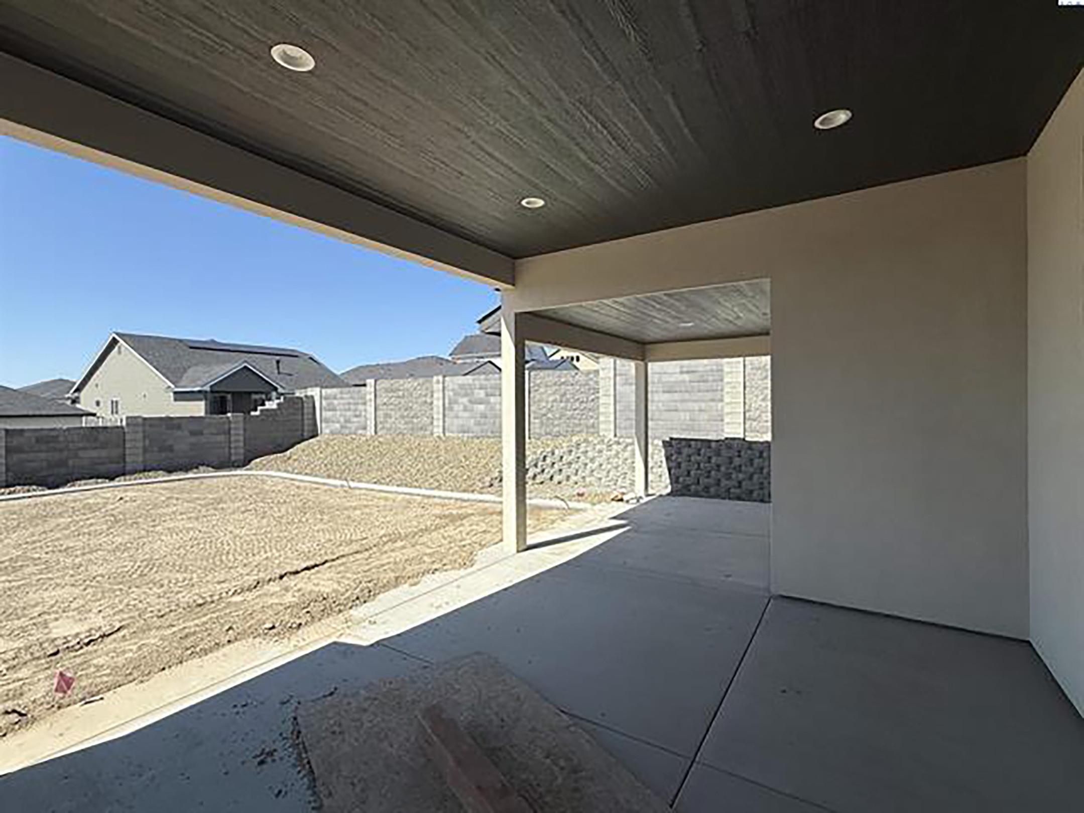  Brand new rambler with bonus room/ South Richland - 物件實景