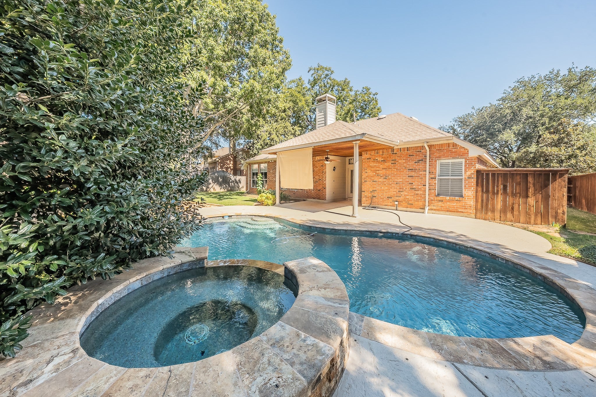 Grapevine, Texas, 76051, United States, 3 Bedrooms Bedrooms, ,2 BathroomsBathrooms,Residential,For Sale,1973770