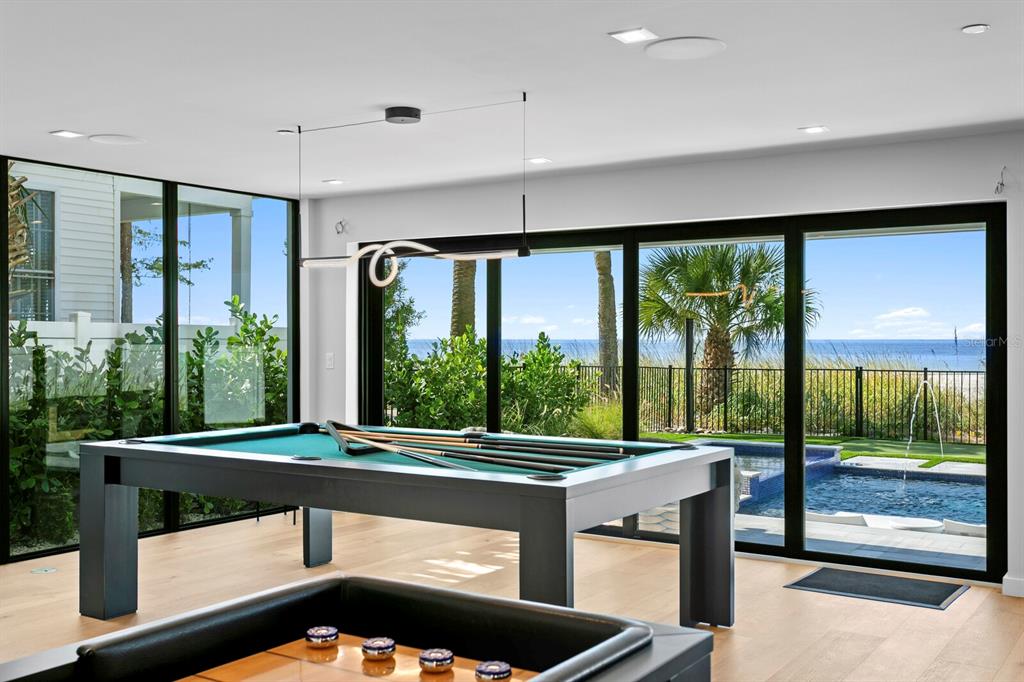 Indian Rocks Beach, Florida, 33785, United States, 8 Bedrooms Bedrooms, ,11 BathroomsBathrooms,Residential,For Sale,1997282