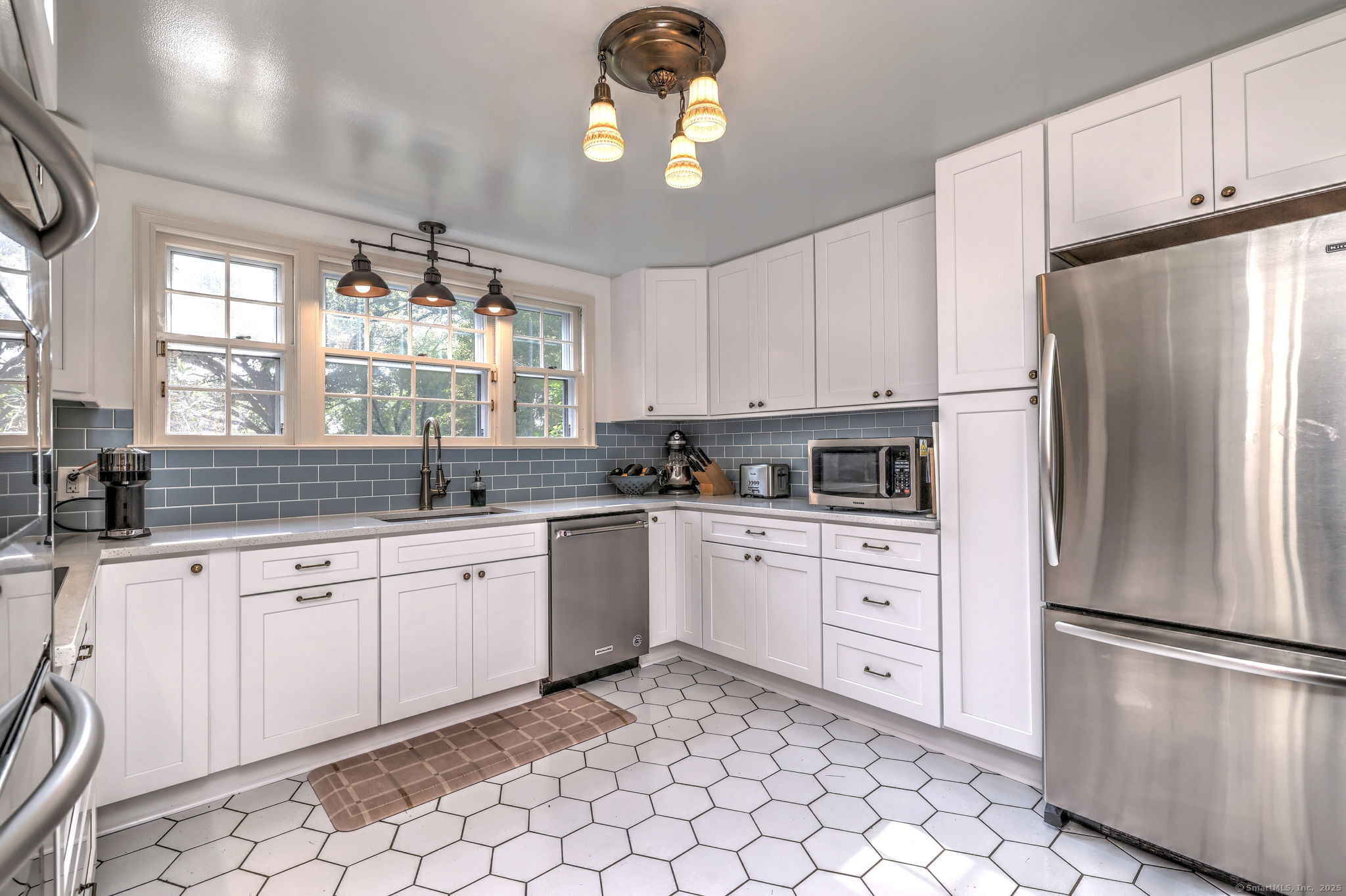 Woodbridge, Connecticut, 06525, United States, 4 Bedrooms Bedrooms, ,4 BathroomsBathrooms,Residential,For Sale,1902823