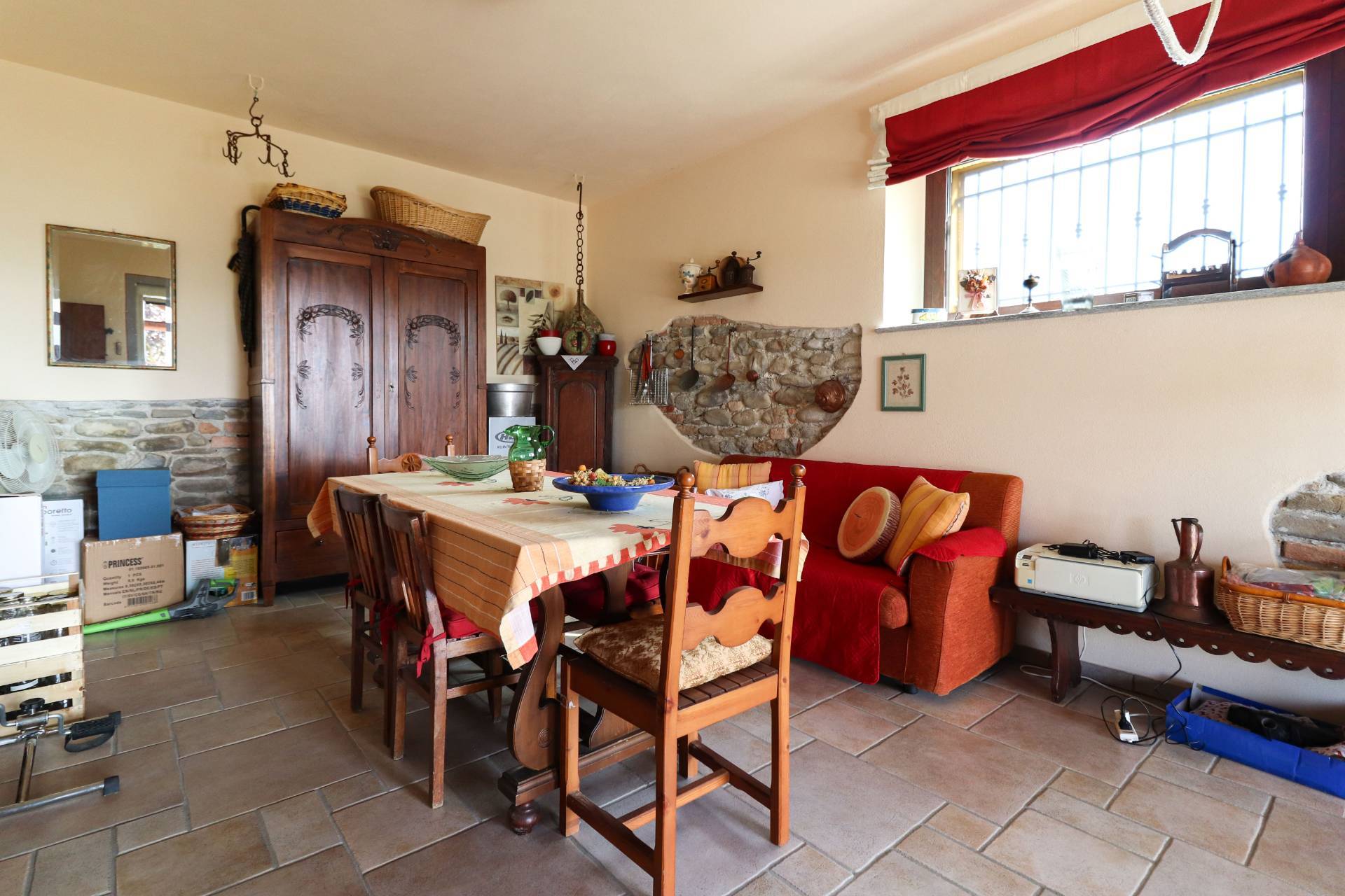 Localit? riviera, Monforte d'Alba, Cuneo, 12065, IT, 3 Bedrooms Bedrooms, ,3 BathroomsBathrooms,Residential,For Sale,Localit? riviera,1639521
