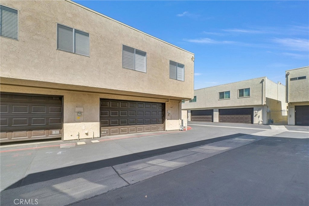 Cypress, California, 90630, United States, 1 Bedroom Bedrooms, ,1 BathroomBathrooms,Residential,For Sale,1950494