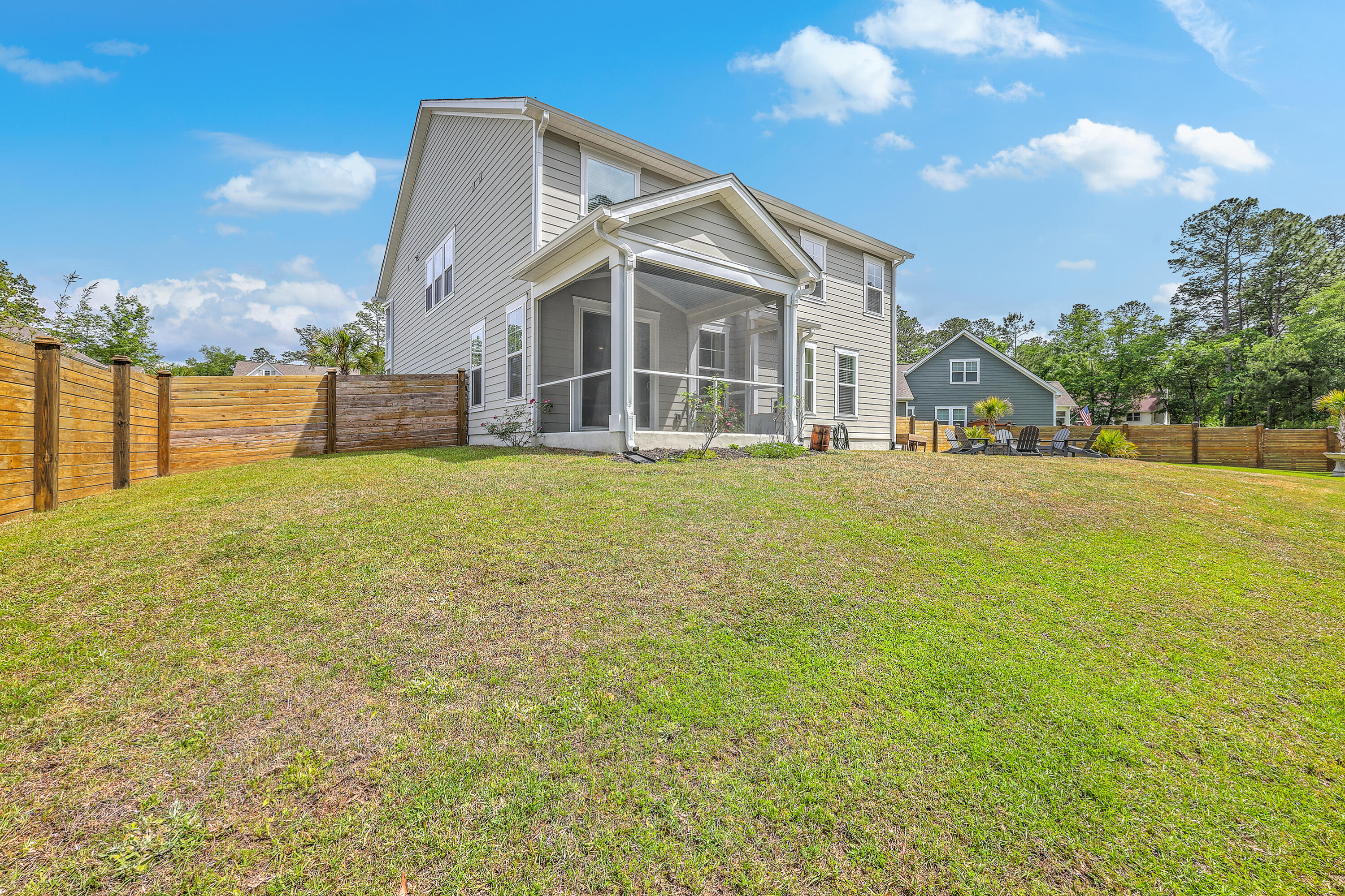 Summerville, South Carolina, 29483, United States, 4 Bedrooms Bedrooms, ,3 BathroomsBathrooms,Residential,For Sale,1928541