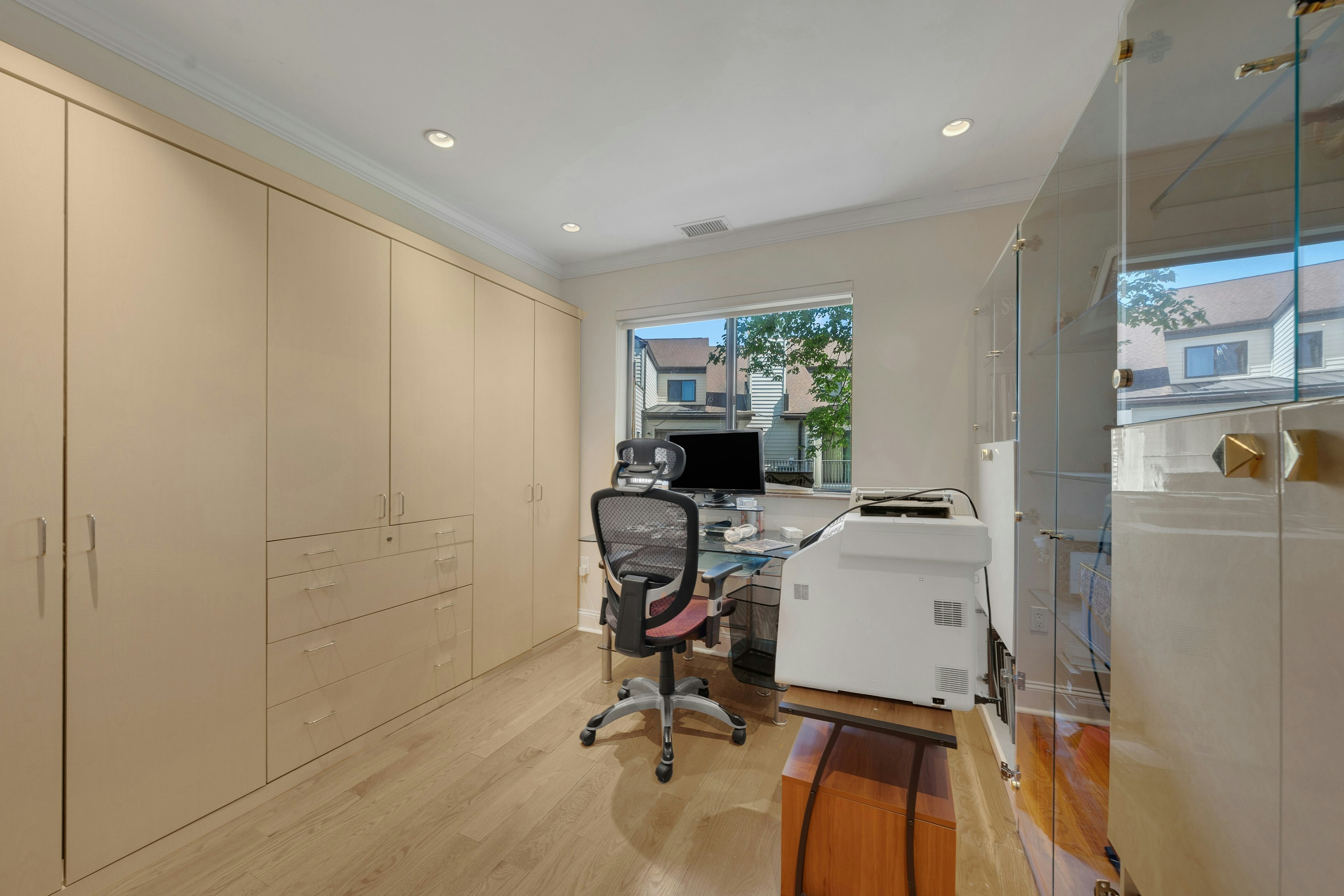  2 Eliot Court, Teaneck, NJ 07666 - 物件實景