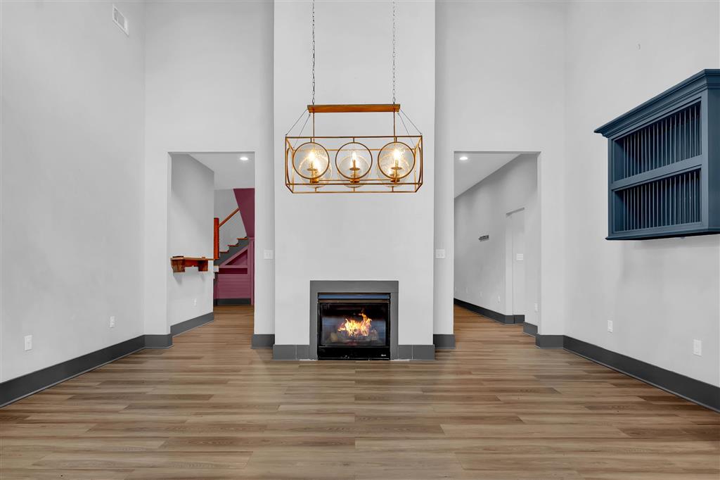 Dequincy, Louisiana, 70633, United States, 5 Bedrooms Bedrooms, ,4 BathroomsBathrooms,Residential,For Sale,1984141