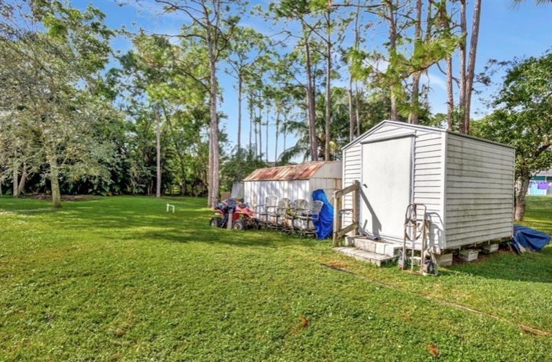 West Palm Beach, Florida, 33411, United States, 4 Bedrooms Bedrooms, ,2 BathroomsBathrooms,Residential,For Sale,1985075