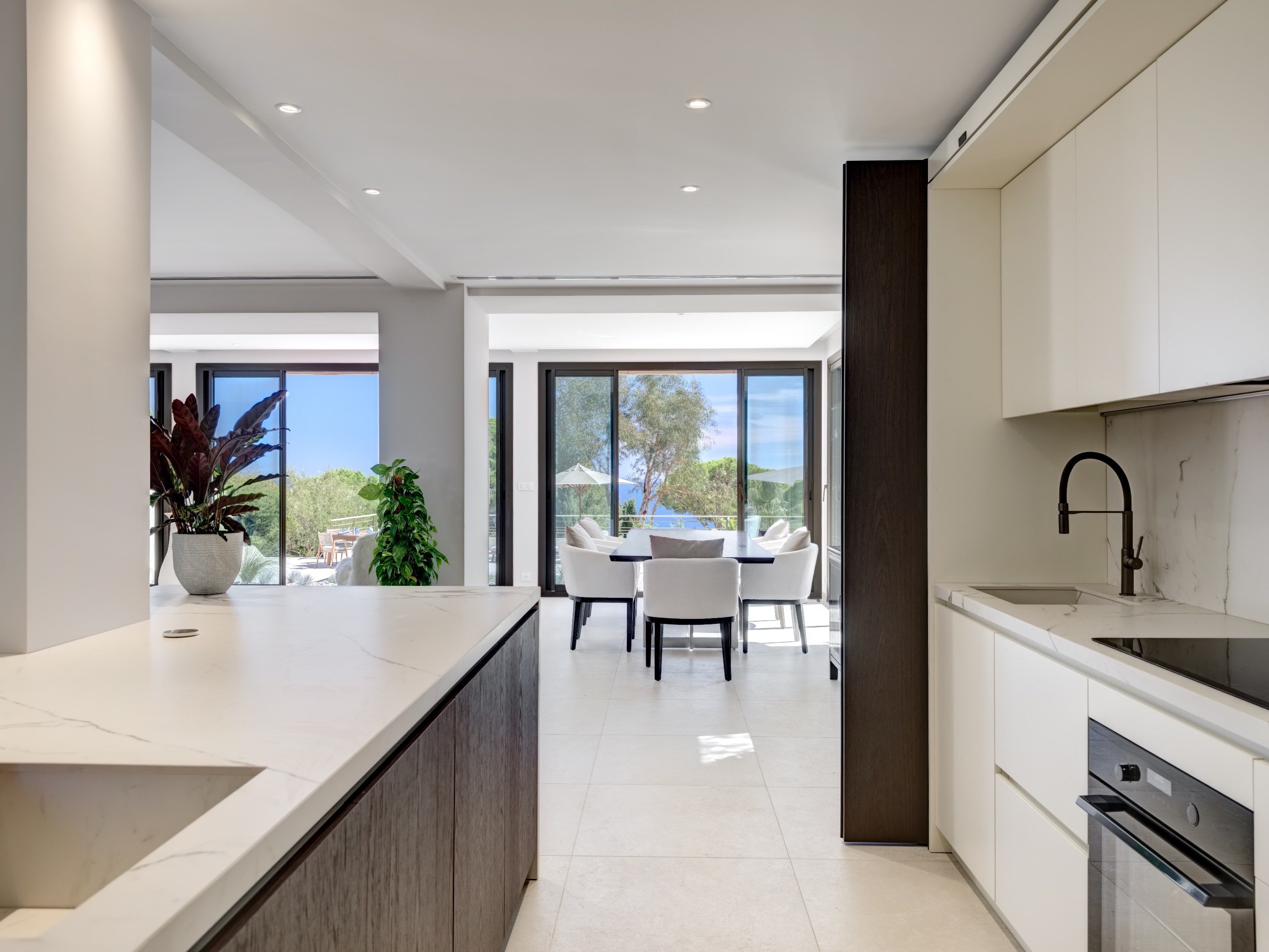  Renovated villa with sea view for sale in Super Cannes Vallauris - 物件實景