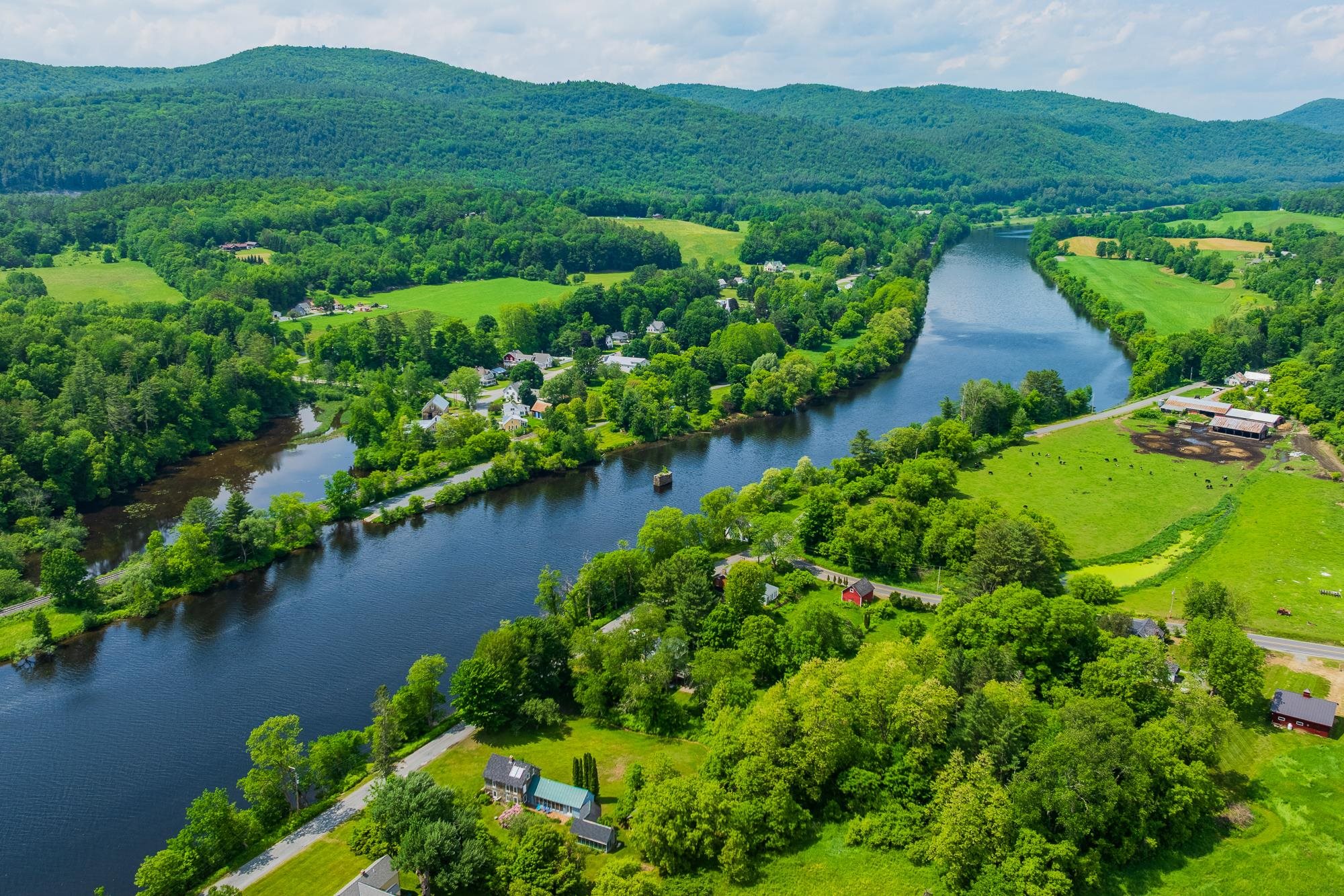 Lyme, New Hampshire, 03768, United States, 3 Bedrooms Bedrooms, ,2 BathroomsBathrooms,Residential,For Sale,1862364