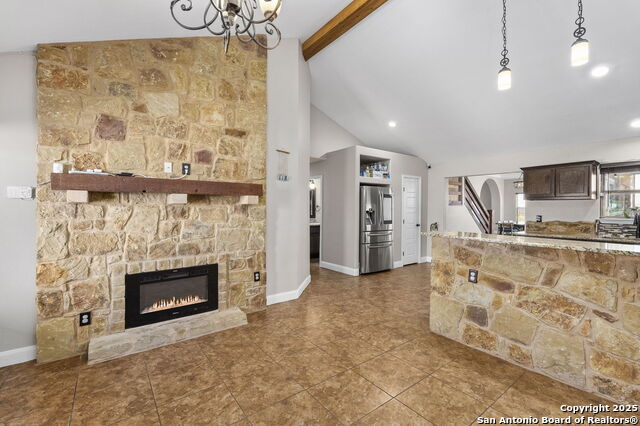 La Vernia, Texas, 78121, United States, 6 Bedrooms Bedrooms, ,4 BathroomsBathrooms,Residential,For Sale,1737147