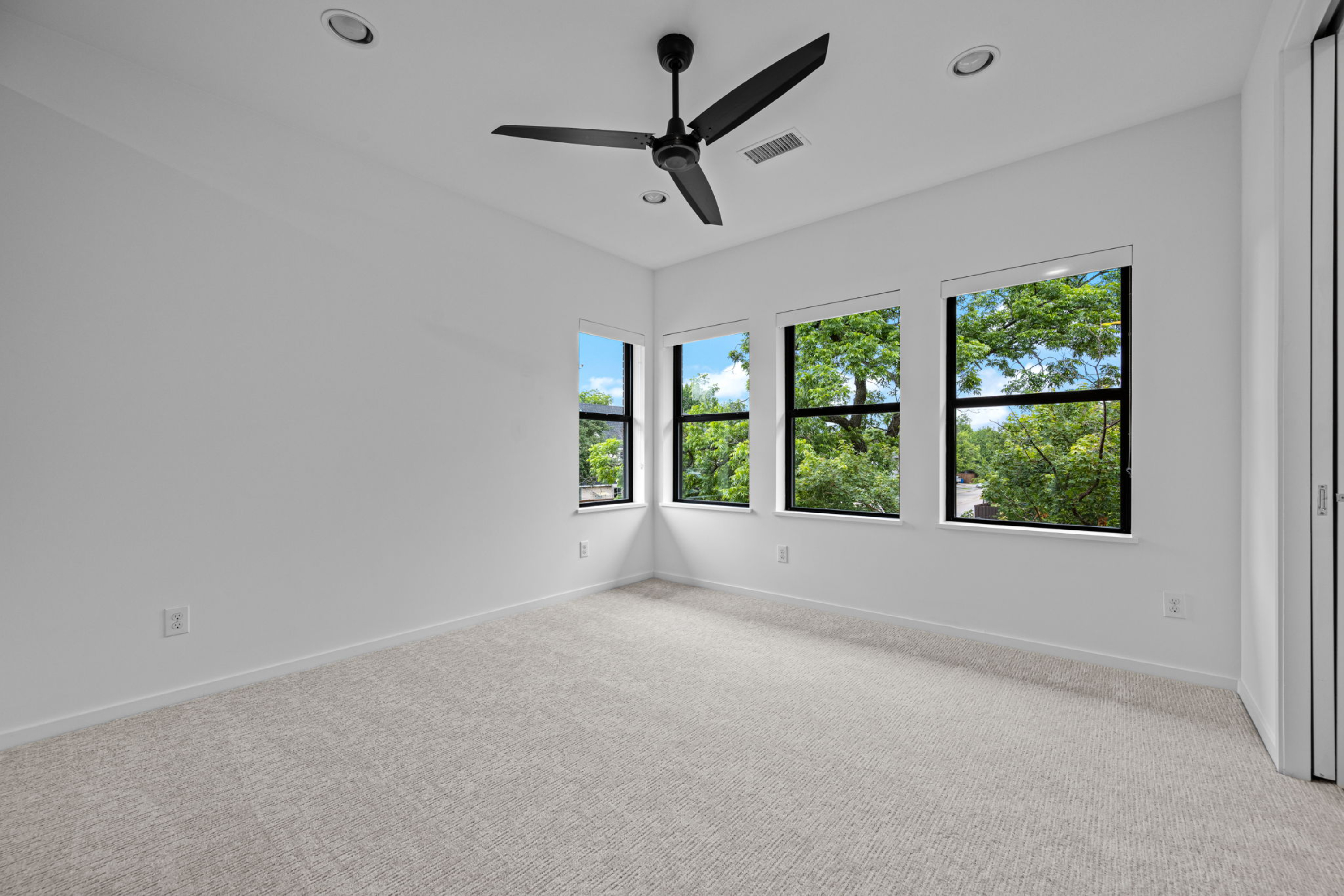  Resort-Style Living in Lower Greenville - 物件實景