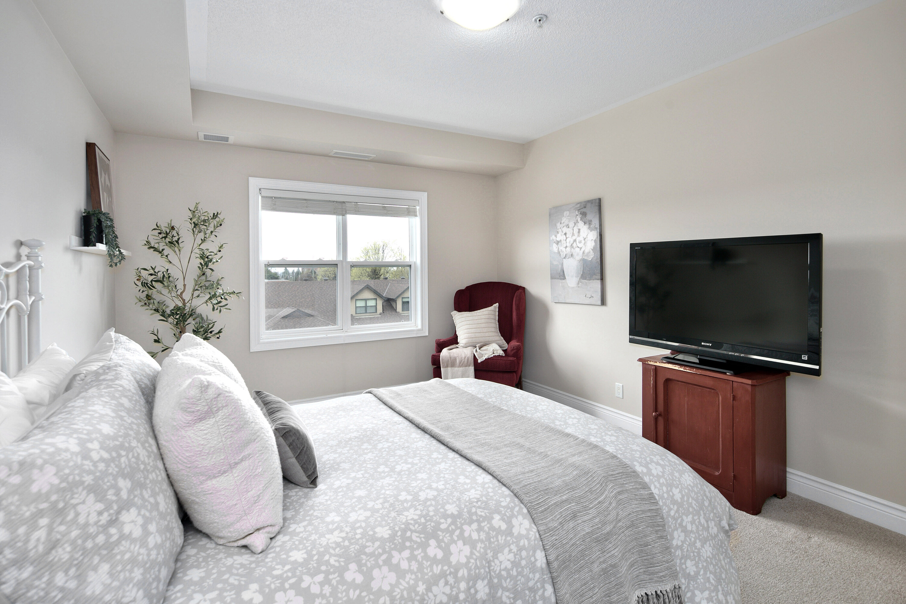  Raglan Heights Condo - 物件實景