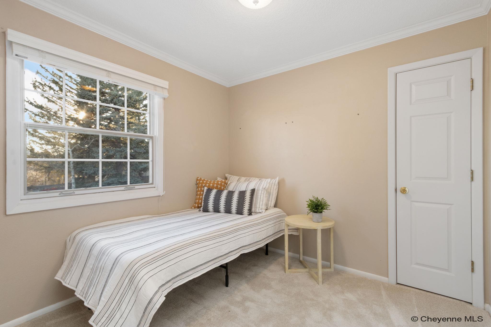 Cheyenne, Wyoming, 82001, United States, 5 Bedrooms Bedrooms, ,4 BathroomsBathrooms,Residential,For Sale,1992954