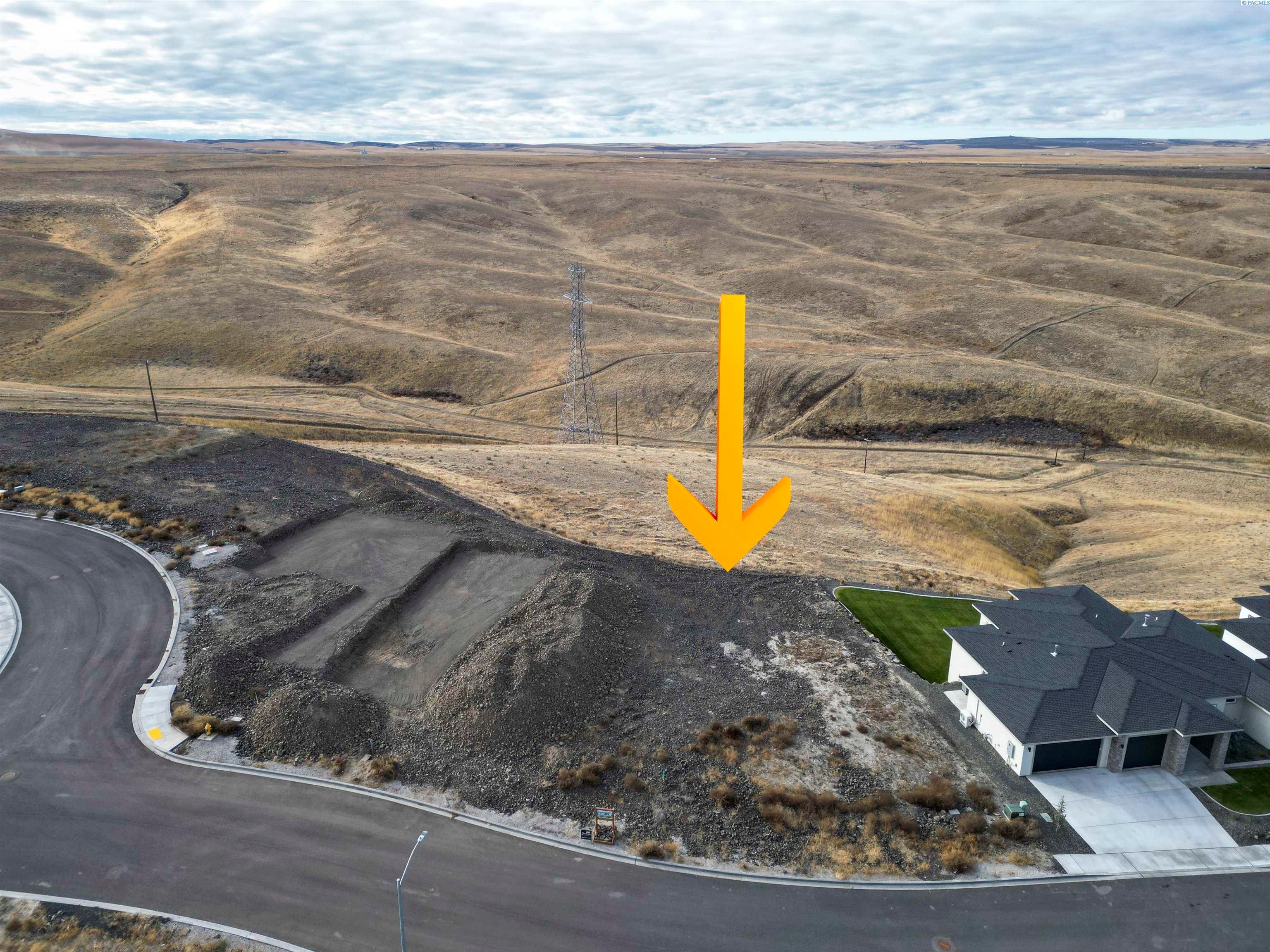 Kennewick, Washington, 99337, United States, 5 Bedrooms Bedrooms, ,3 BathroomsBathrooms,Residential,For Sale,1983309