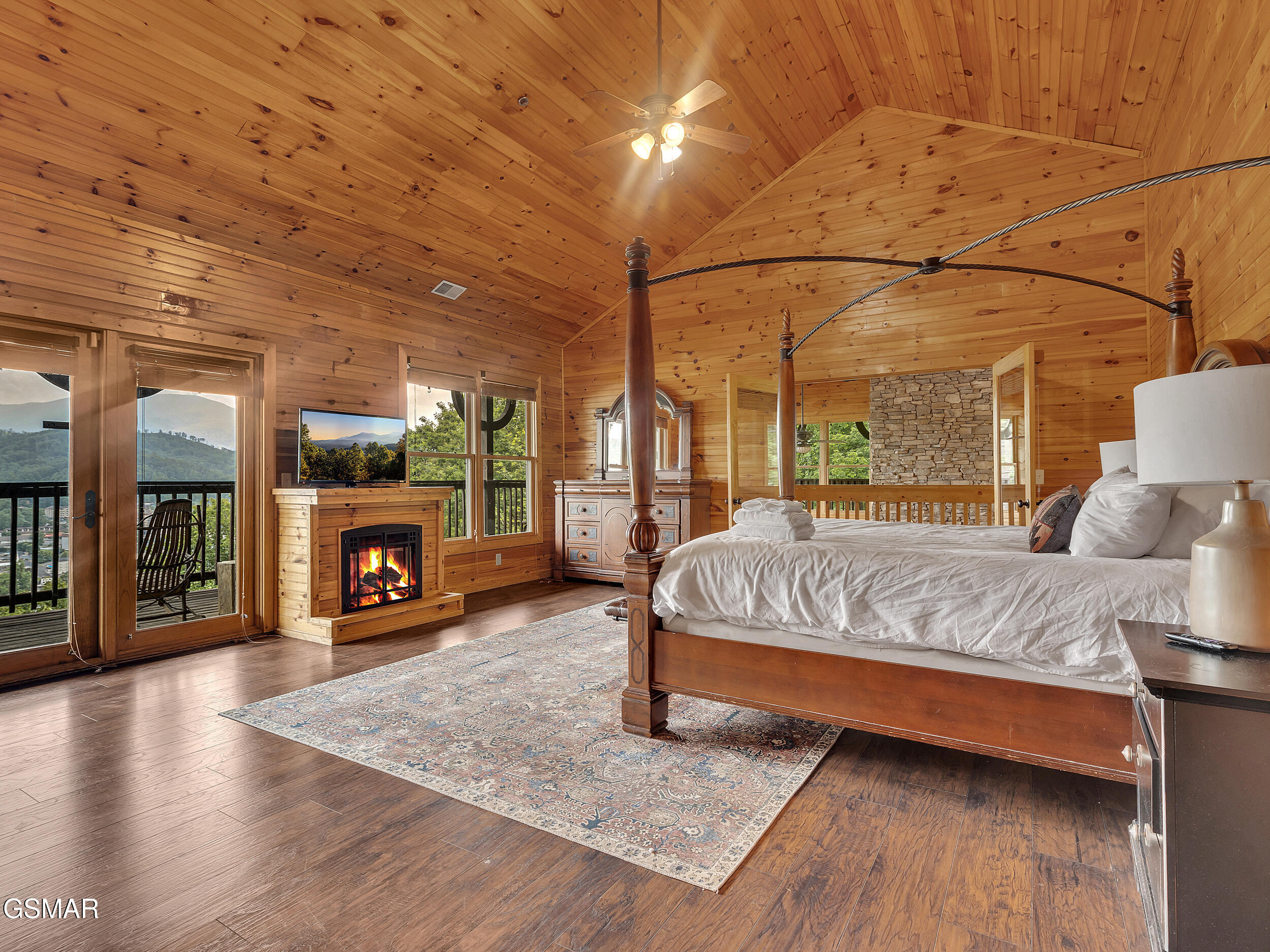 Gatlinburg, Tennessee, 37738, United States, 8 Bedrooms Bedrooms, ,10 BathroomsBathrooms,Residential,For Sale,1977242