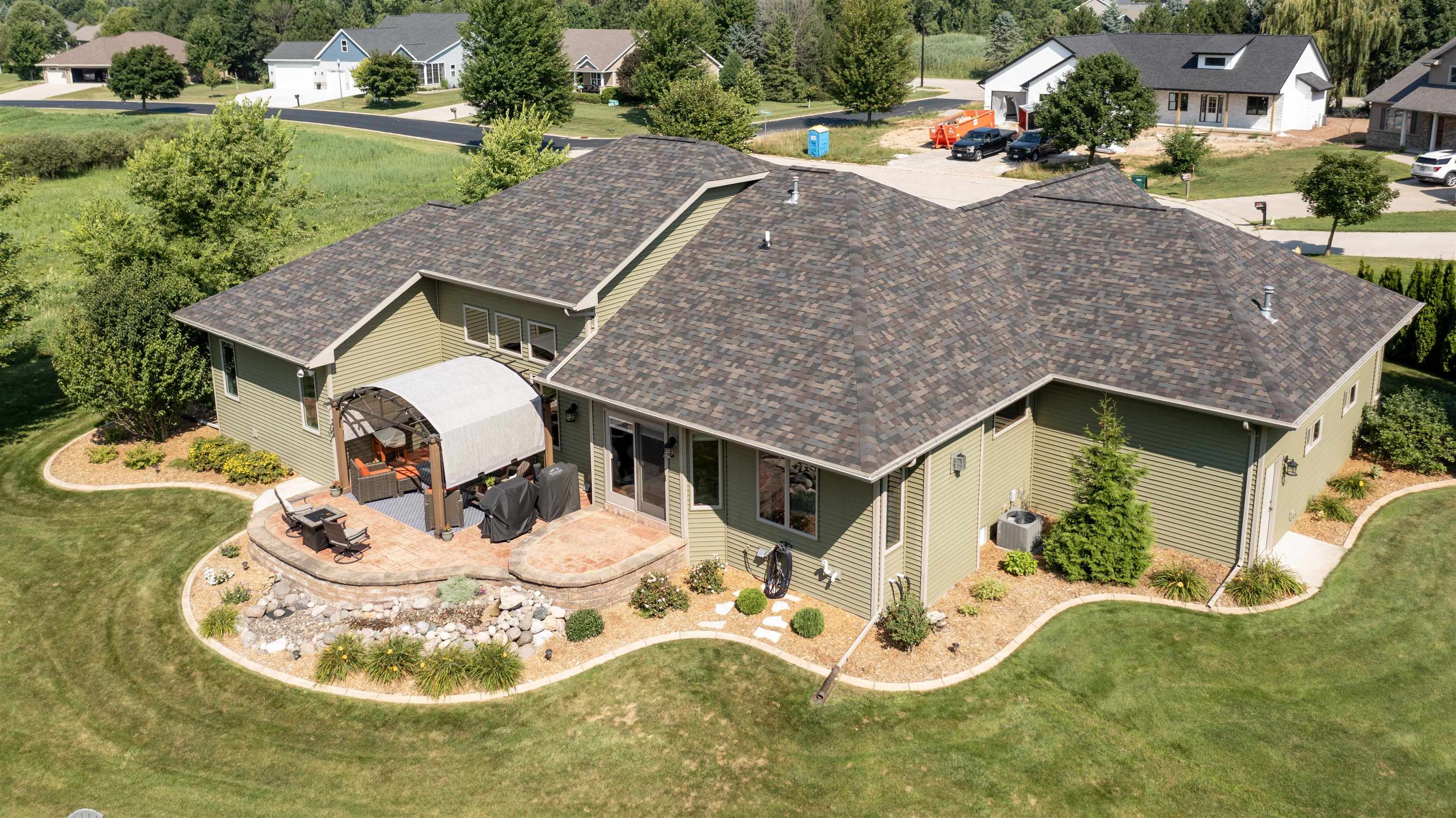 Appleton, Wisconsin, 54913, United States, 5 Bedrooms Bedrooms, ,4 BathroomsBathrooms,Residential,For Sale,1927956