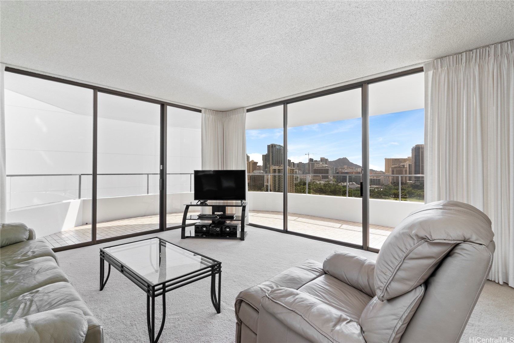 Honolulu, Hawaii, 96815, United States, 1 Bedroom Bedrooms, ,1 BathroomBathrooms,Residential,For Sale,1993153