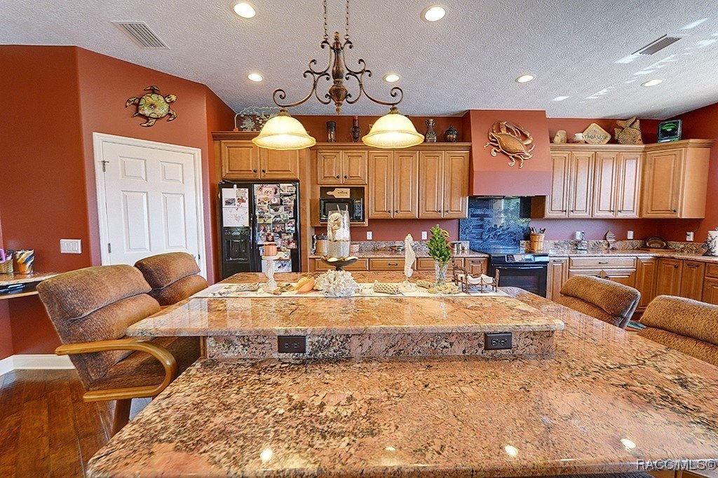 Crystal River, Florida, 34428, United States, 3 Bedrooms Bedrooms, ,3 BathroomsBathrooms,Residential,For Sale,1981624