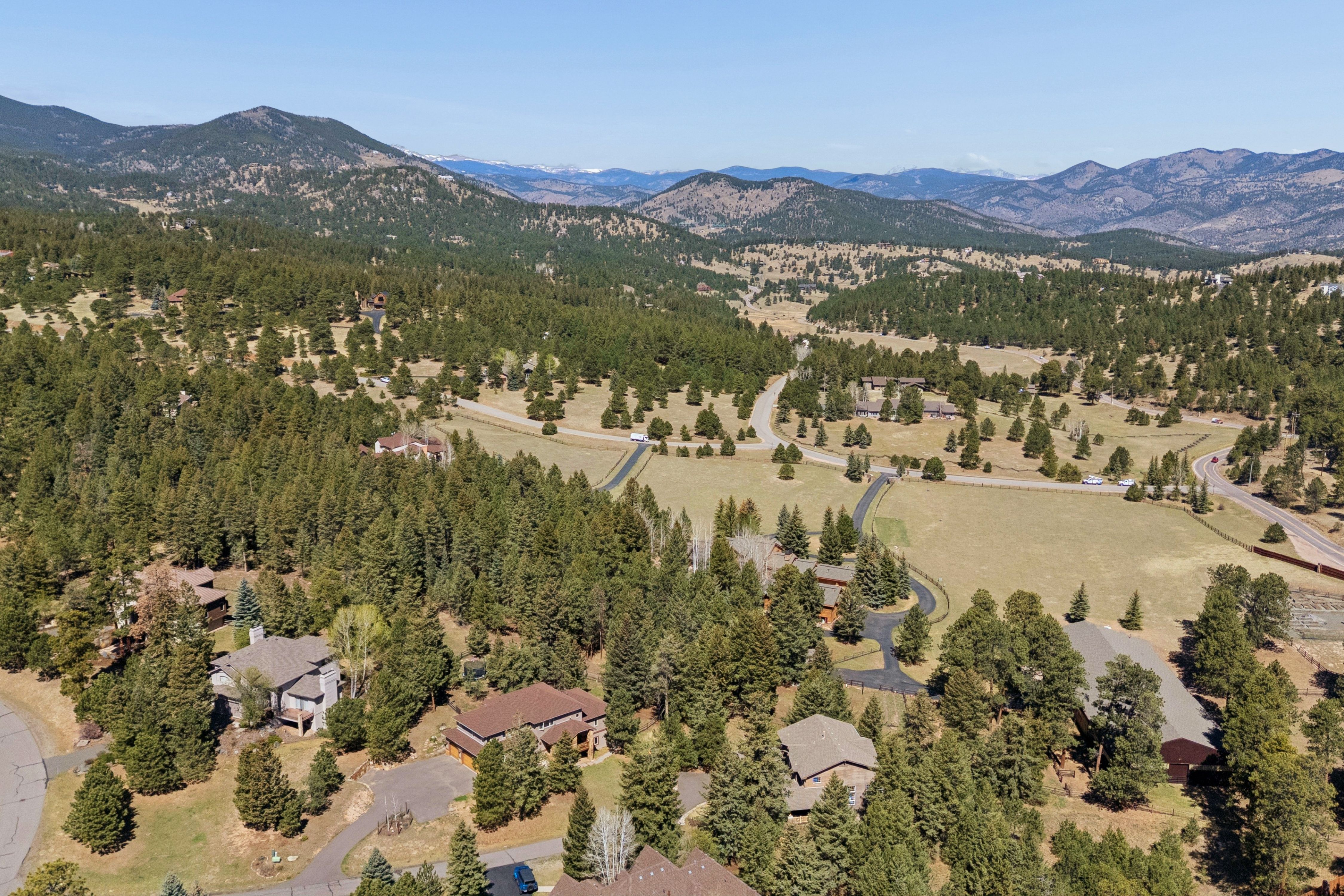  Comfort, Versatility & Evergreen Living - 物件實景