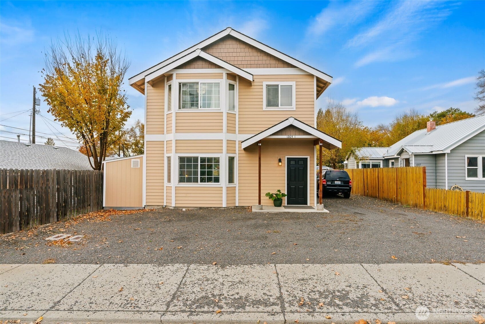 Ellensburg, Washington, 98926, United States, 3 Bedrooms Bedrooms, ,3 BathroomsBathrooms,Residential,For Sale,1991270