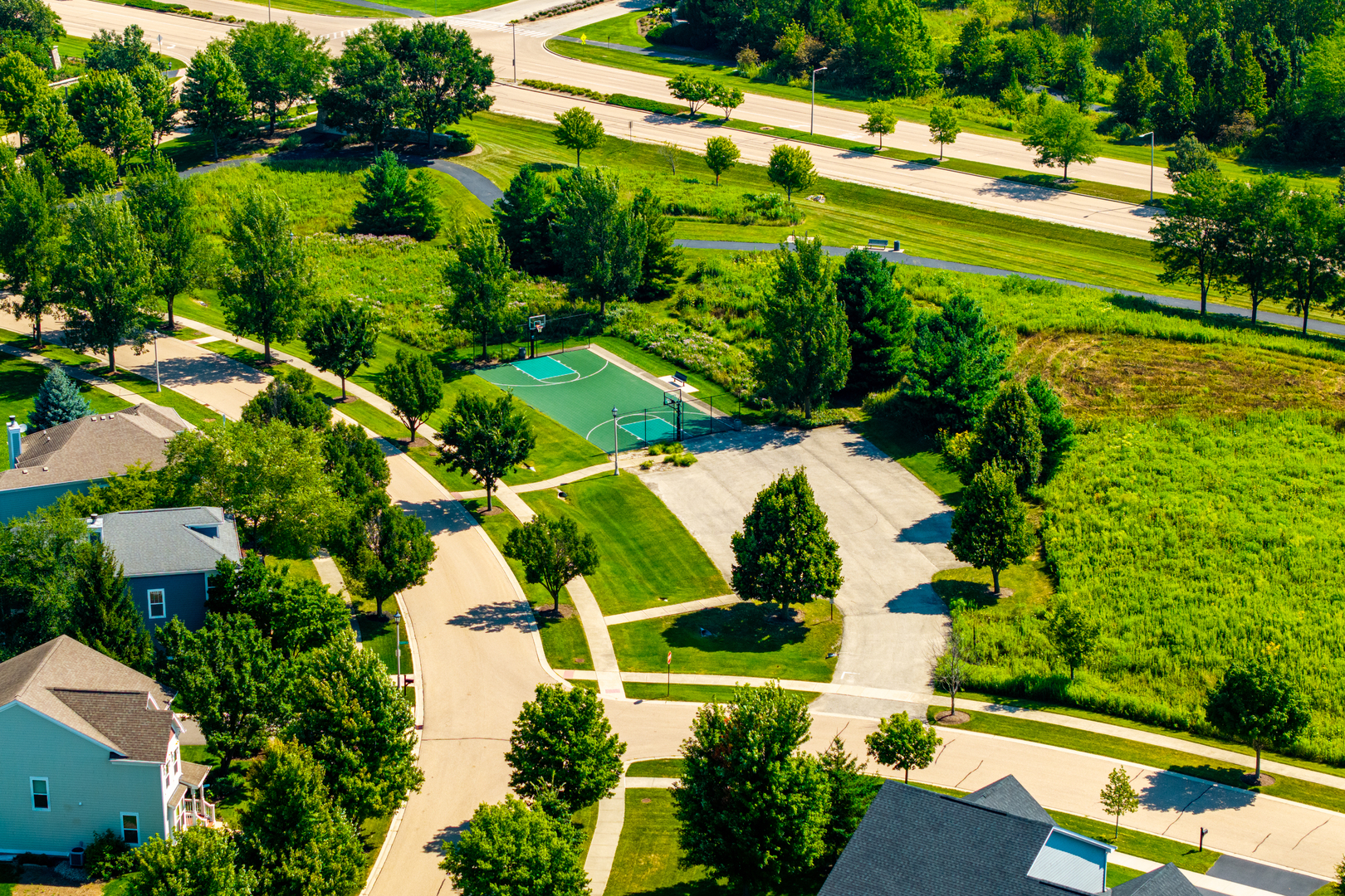 Sugar Grove, Illinois, 60554, United States, 4 Bedrooms Bedrooms, ,4 BathroomsBathrooms,Residential,For Sale,1918159