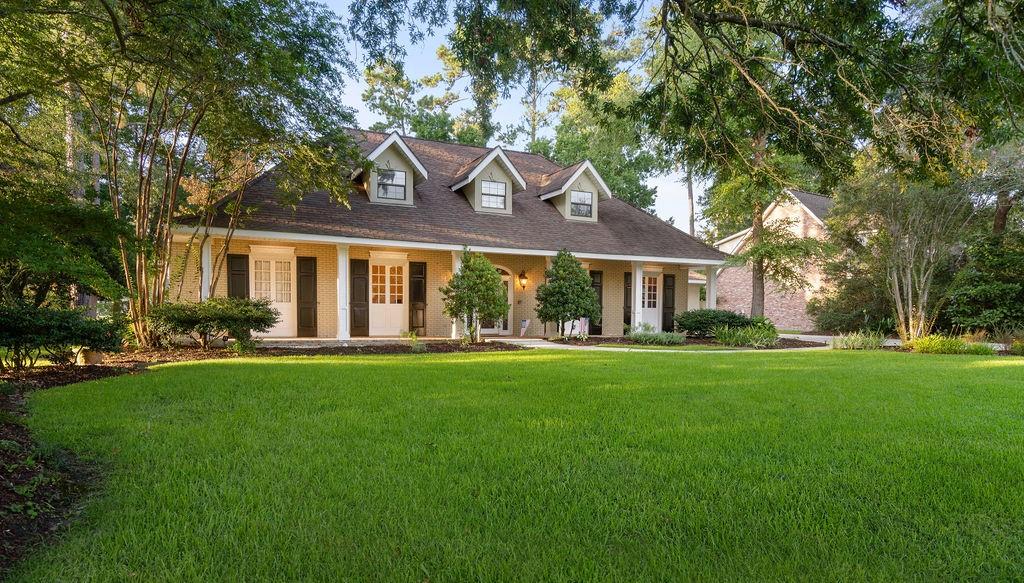 Mandeville, Louisiana, 70471, United States, 4 Bedrooms Bedrooms, ,5 BathroomsBathrooms,Residential,For Sale,1828156