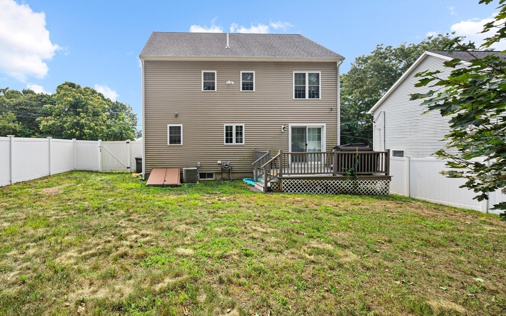 Brockton, Massachusetts, 02302, United States, 3 Bedrooms Bedrooms, ,3 BathroomsBathrooms,Residential,For Sale,1918560