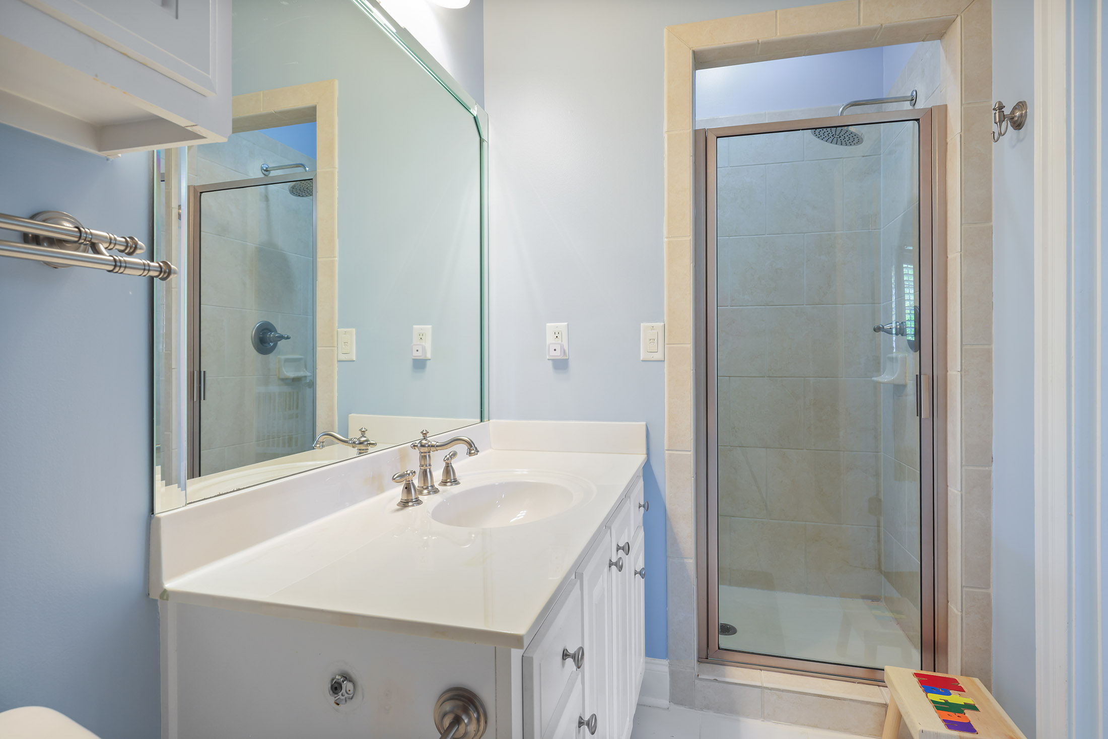  End Unit Townhome in One of Brookhaven