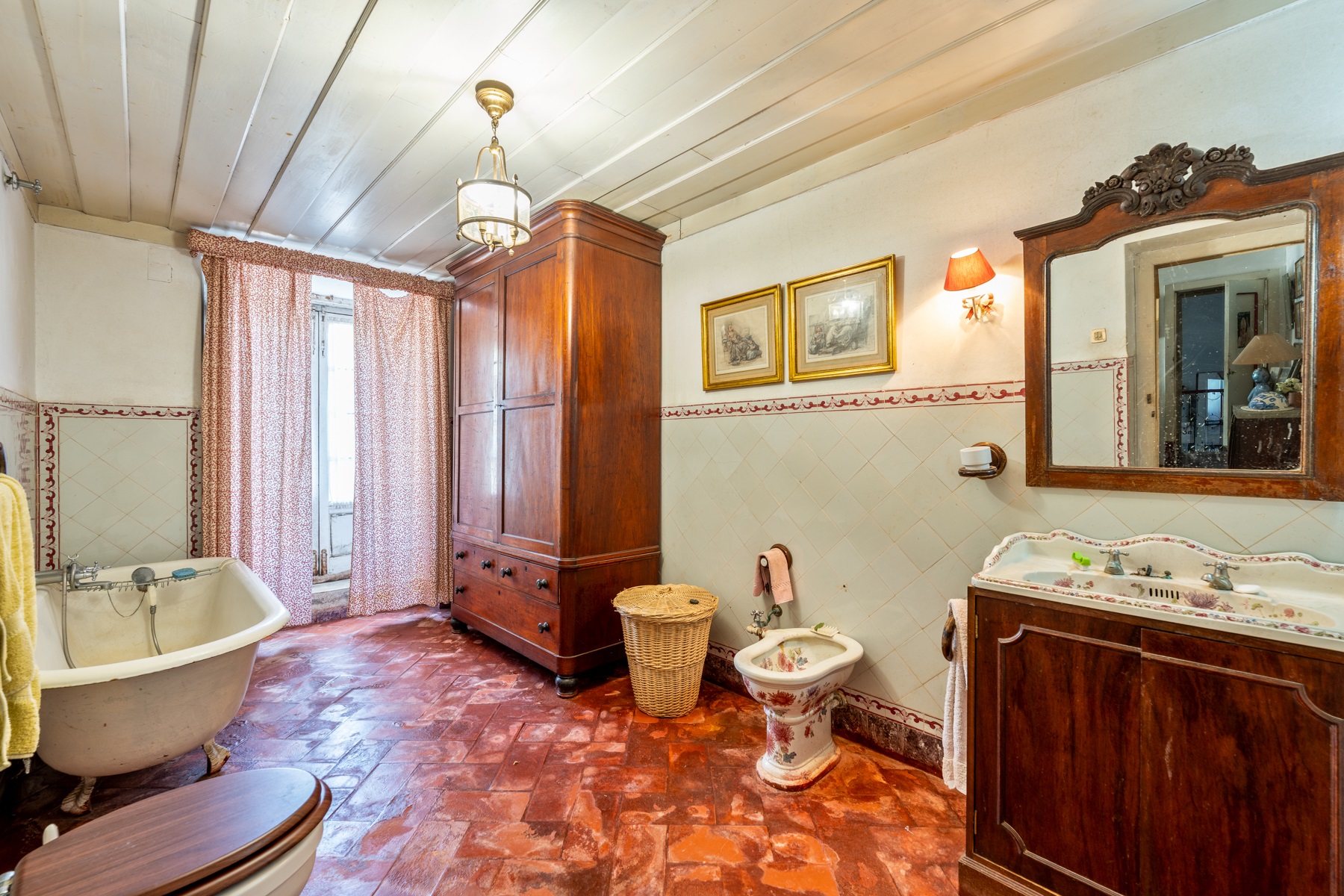  Farm, 12 bedrooms, for Sale - 物件實景