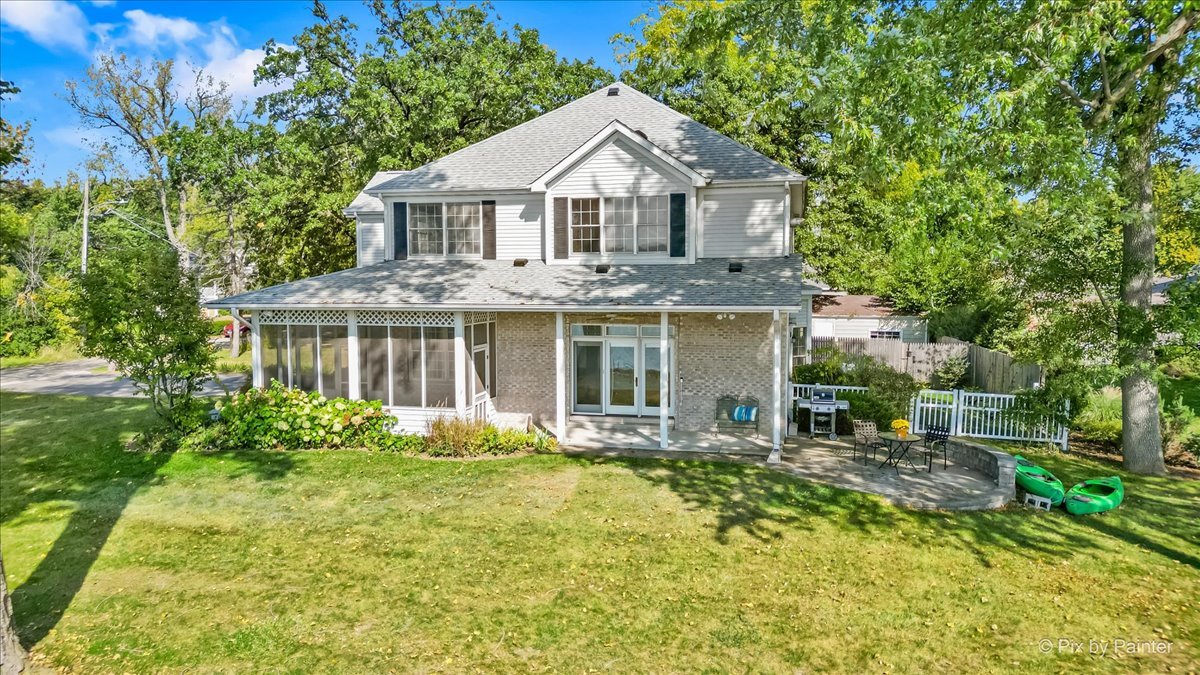 Grayslake, Illinois, 60030, United States, 4 Bedrooms Bedrooms, ,3 BathroomsBathrooms,Residential,For Sale,1992794