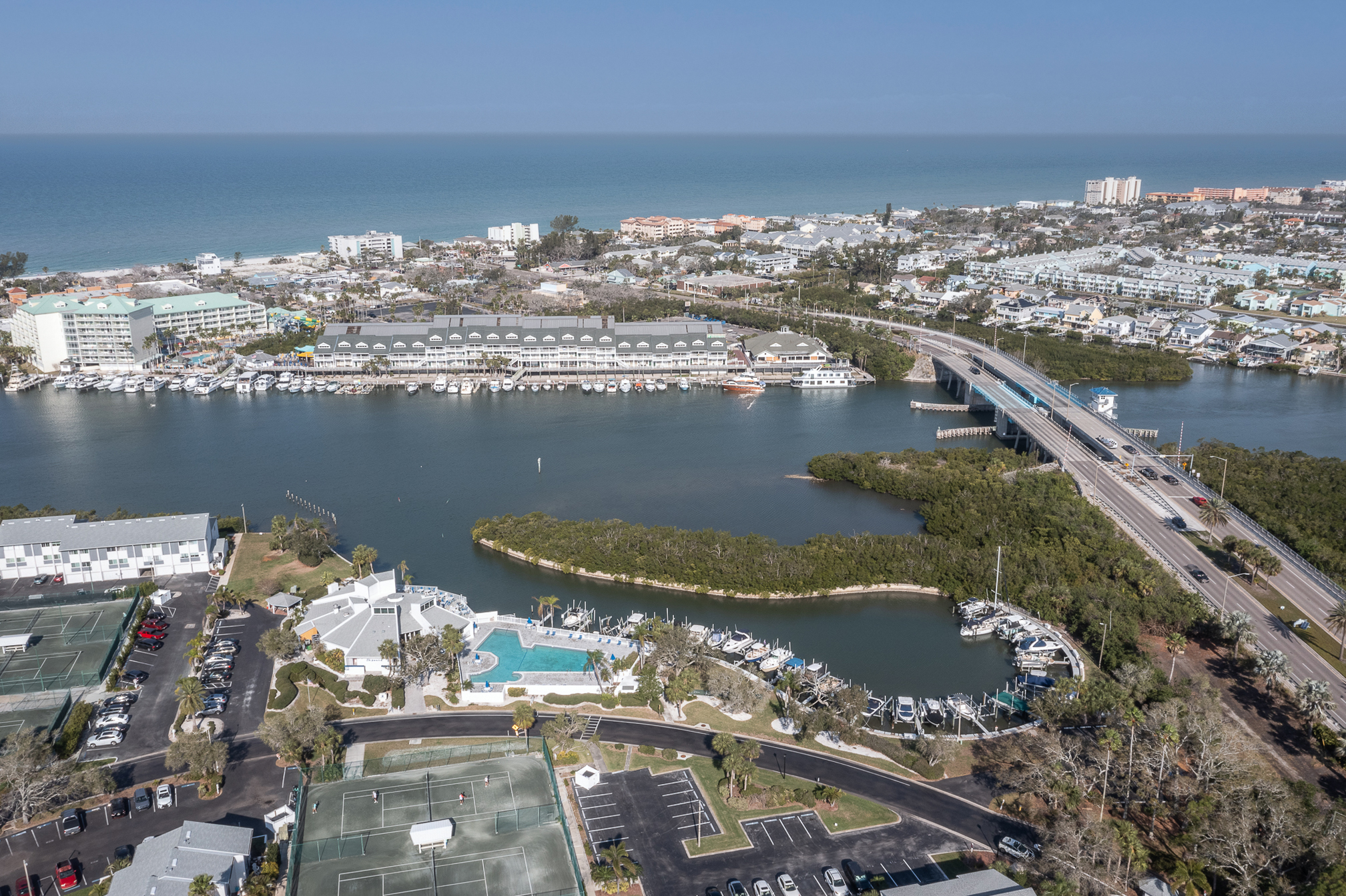 Largo, Florida, 33774, United States, 2 Bedrooms Bedrooms, ,2 BathroomsBathrooms,Residential,For Sale,1984220