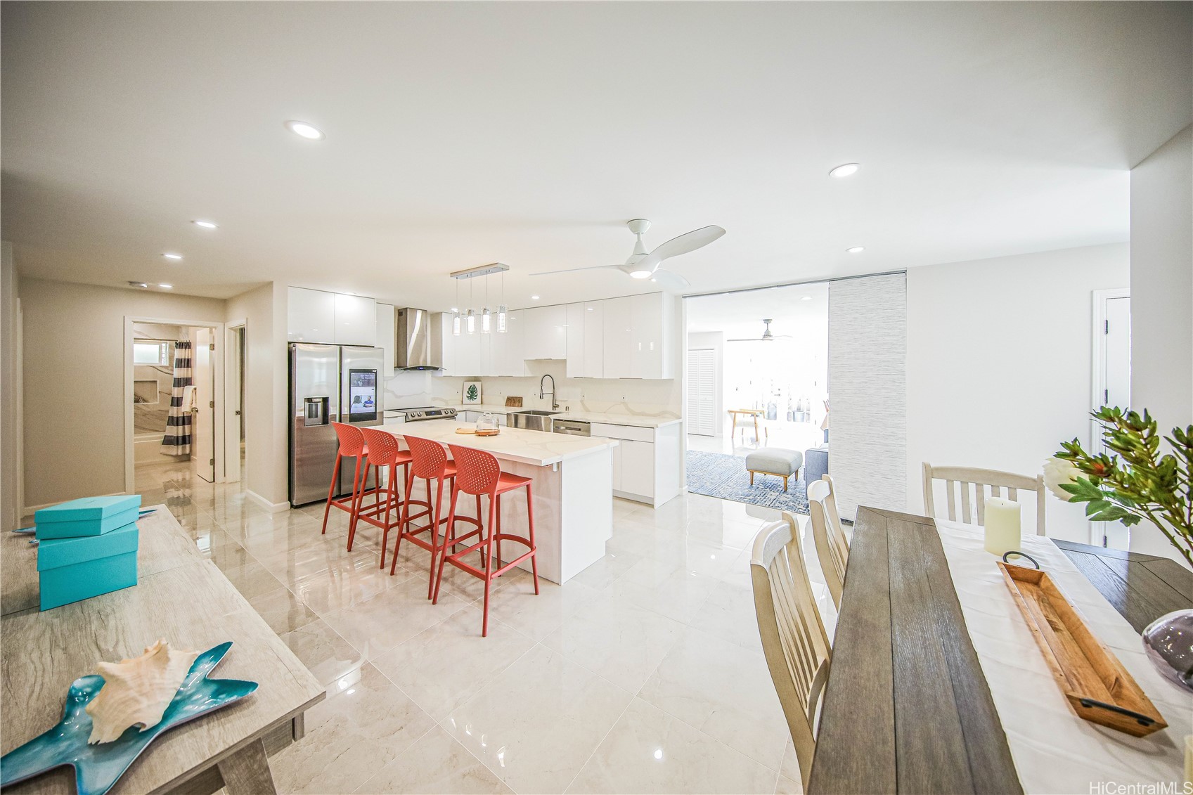 Kailua, Hawaii, 96734, United States, 7 Bedrooms Bedrooms, ,4 BathroomsBathrooms,Residential,For Sale,1846626