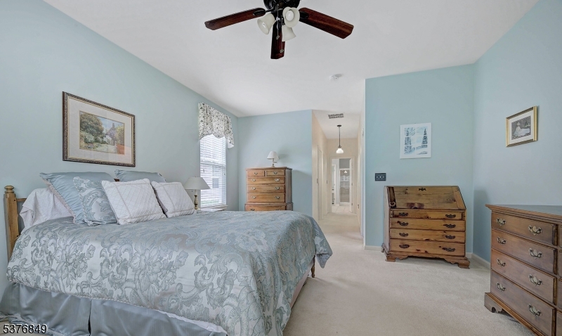 Franklin Twp., New Jersey, 08873, United States, 3 Bedrooms Bedrooms, ,2 BathroomsBathrooms,Residential,For Sale,1926291