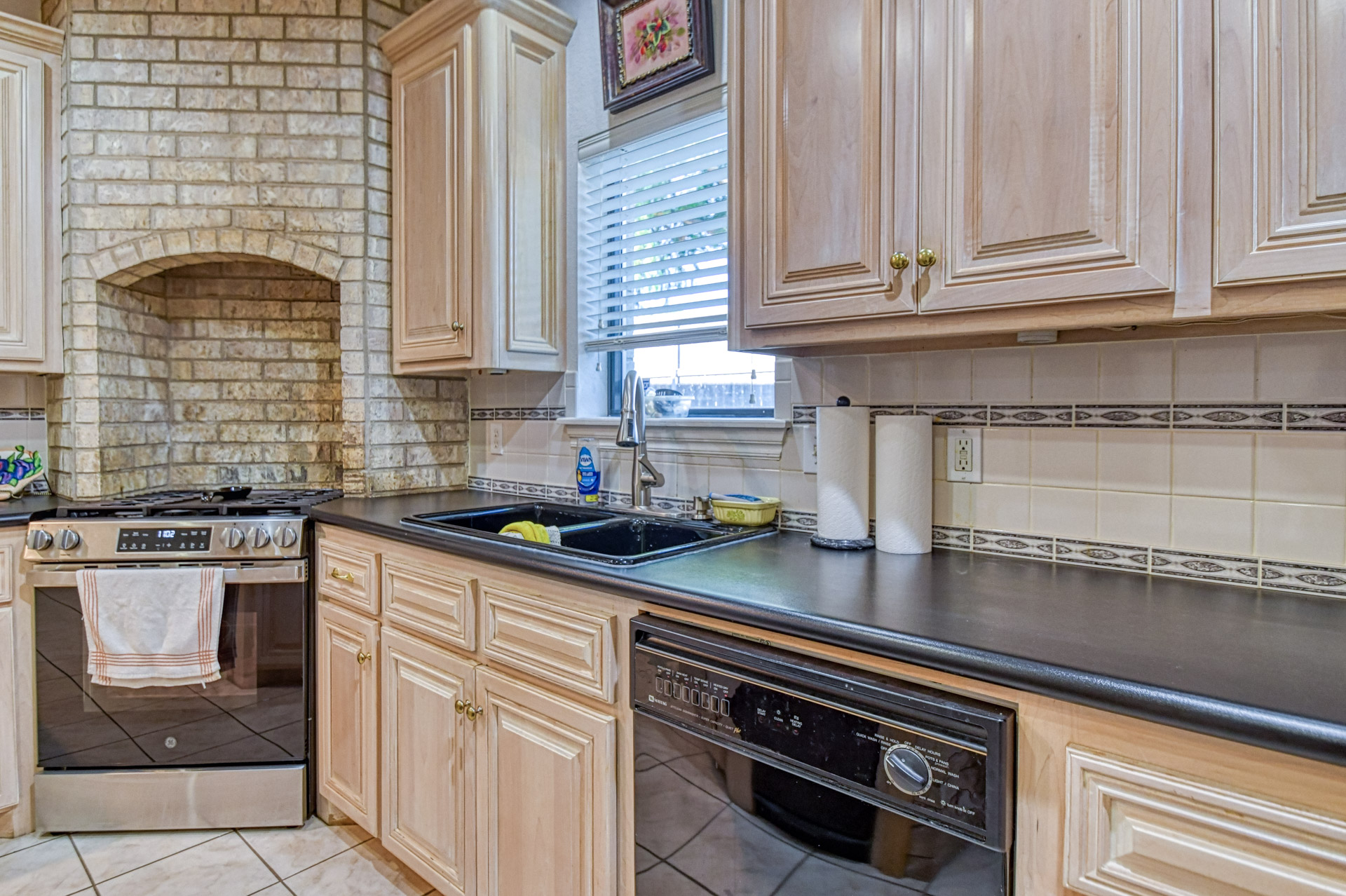 Norman, Oklahoma, 73072, United States, 4 Bedrooms Bedrooms, ,3 BathroomsBathrooms,Residential,For Sale,1967974