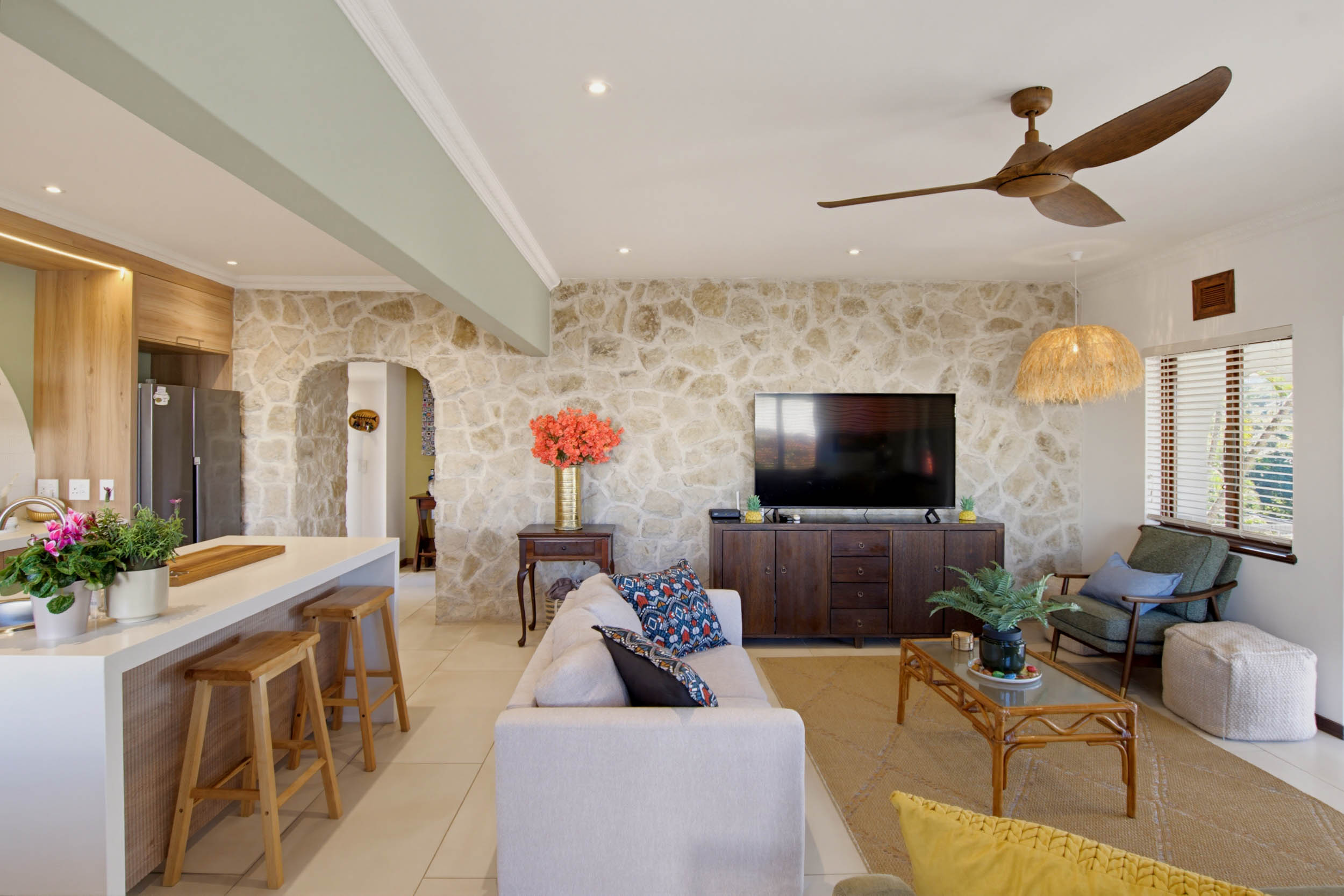 Fully Renovated Coastal Residence with Guest Flatlet and Sea Views in Salt Rock - 物件實景