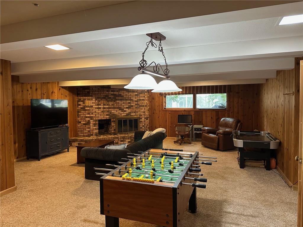 Ashland, Wisconsin, 54806, United States, 6 Bedrooms Bedrooms, ,4 BathroomsBathrooms,Residential,For Sale,1919856