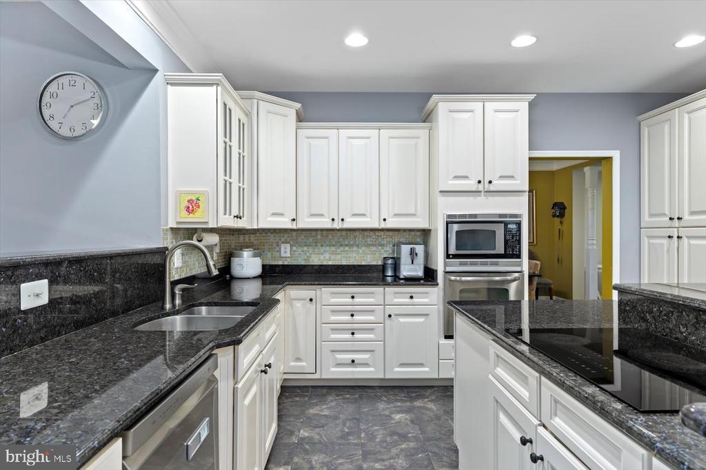 Spotsylvania, Virginia, 22553, United States, 4 Bedrooms Bedrooms, ,5 BathroomsBathrooms,Residential,For Sale,1895881